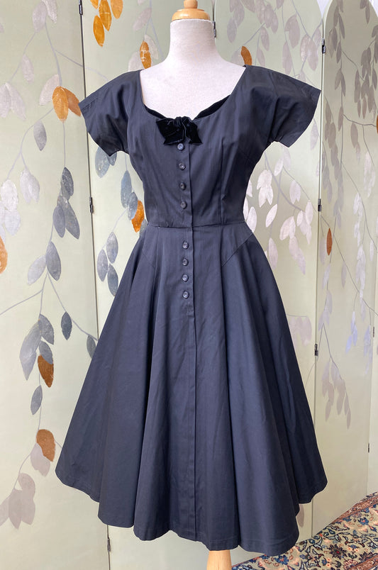 Vintage 1950s Black Bow-Front Short Sleeve Cocktail Dress, Small 