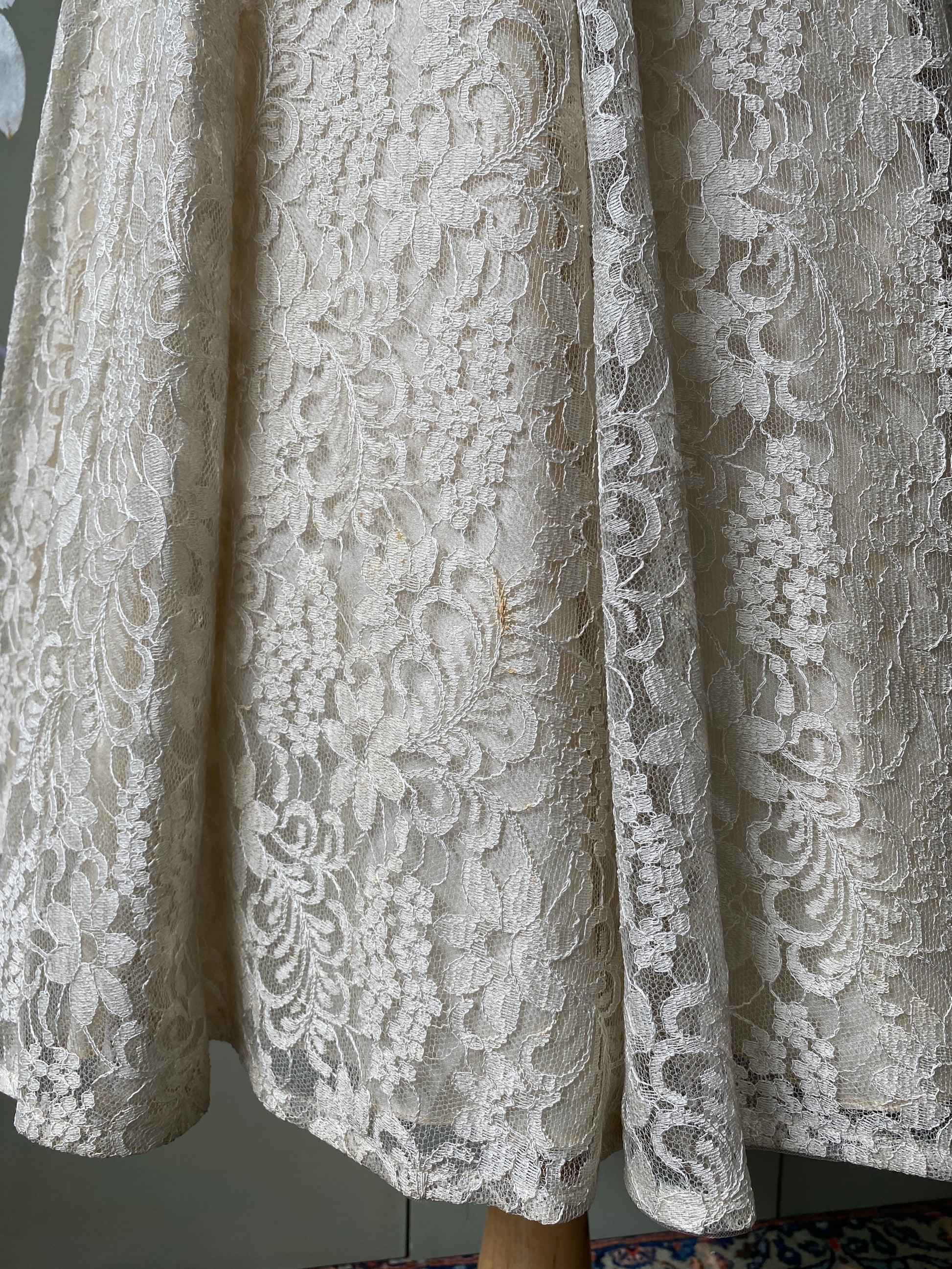 Vintage 1950s Cream Lace Cocktail Dress with Embellished Bodice, B34" Vintage 1950s Cream Lace Cocktail Dress with Embellished Bodice, B34"