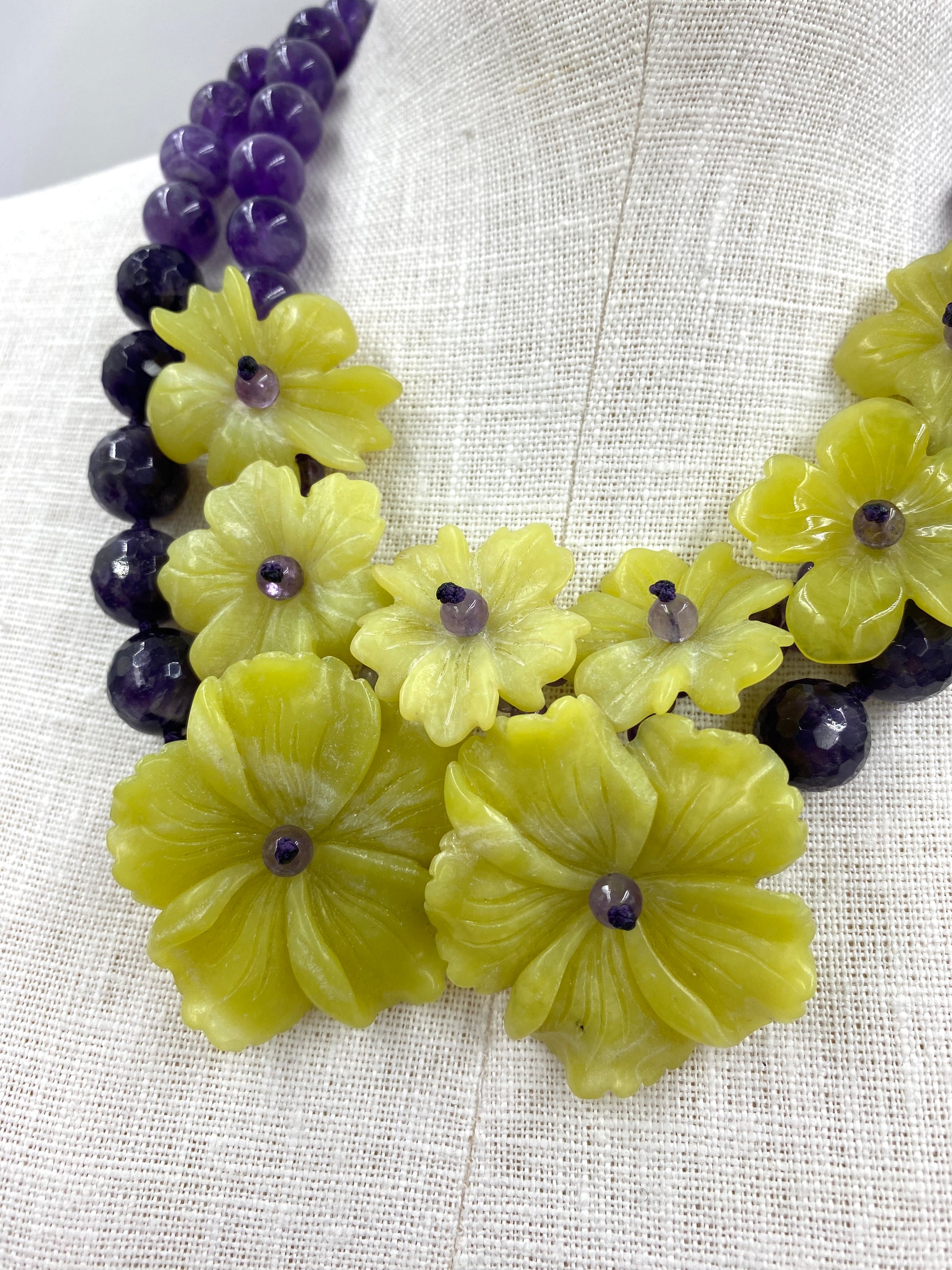 Vintage 1990s/00s Y2K Purple & Yellow Glass Floral Statement Necklace