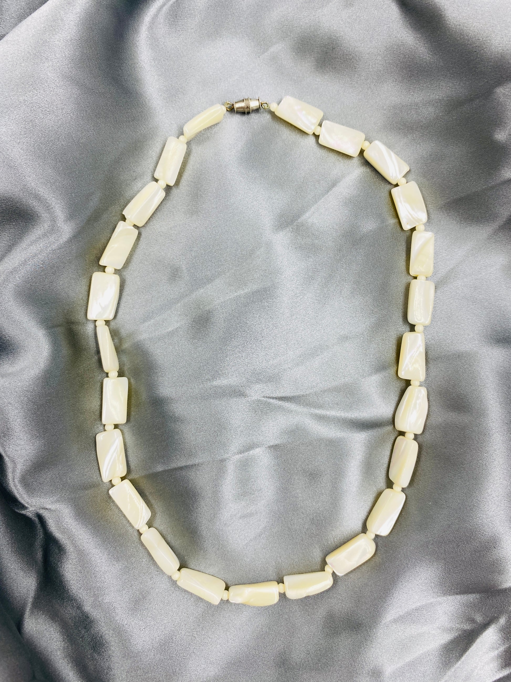 Vintage 1980s Rectangle Pearl Bead Necklace