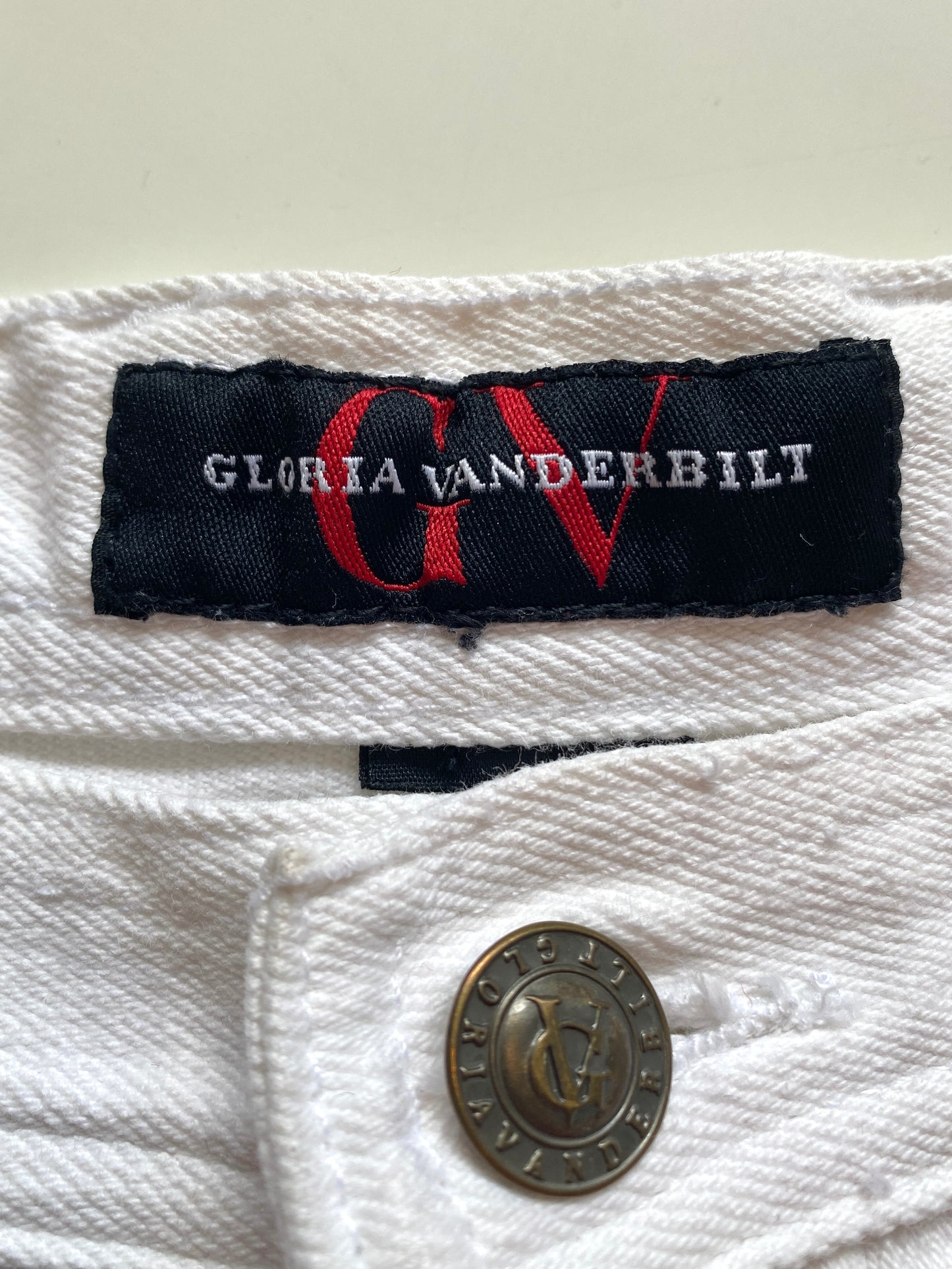 Vintage 1980s White Cotton Denim Gloria Vanderbilt Tapered Jeans, W30