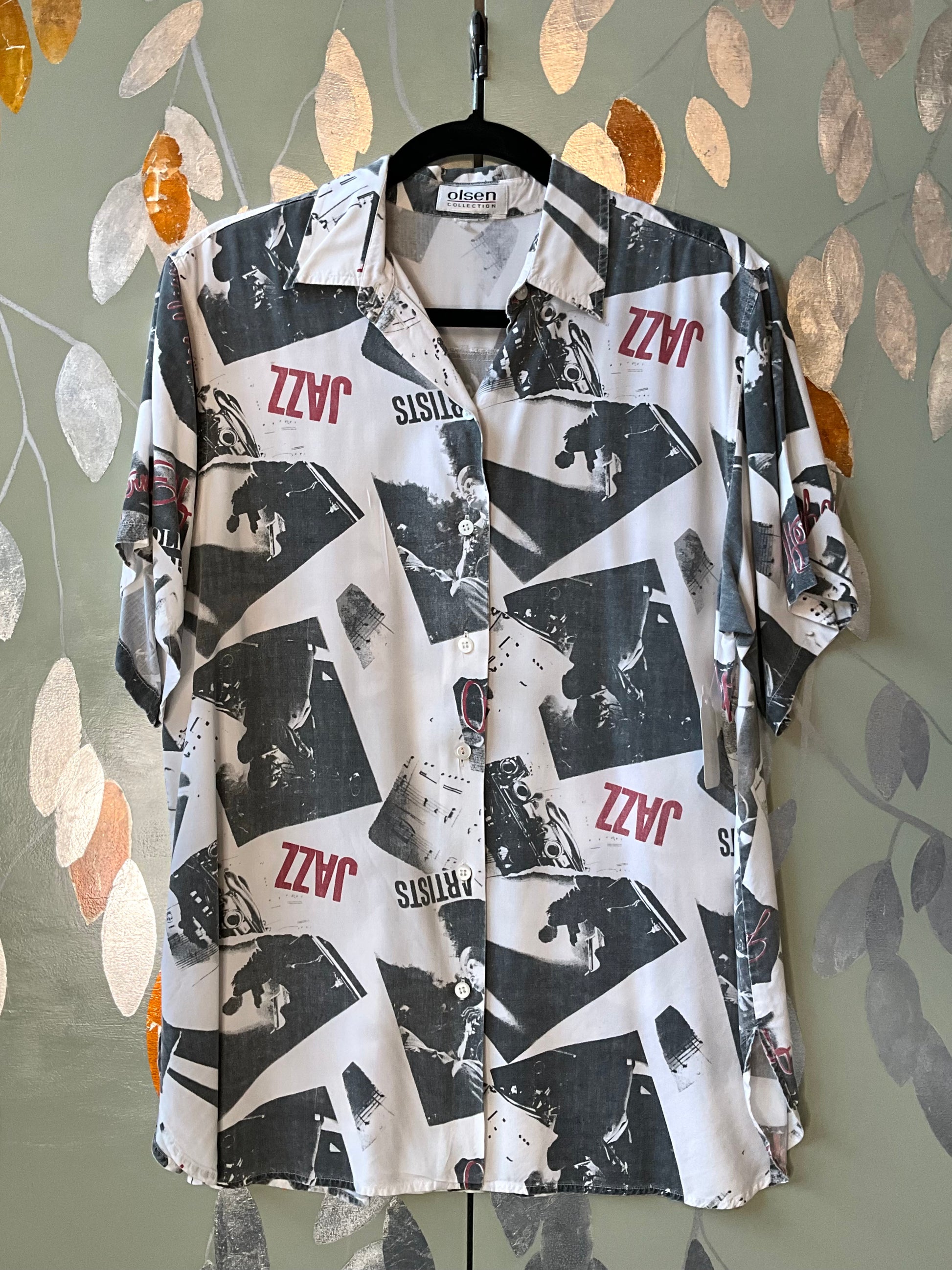 Vintage 1990s White Gerry Mulligan Jazz Graphic Print Button-Up Short Sleeve Shirt, Large 