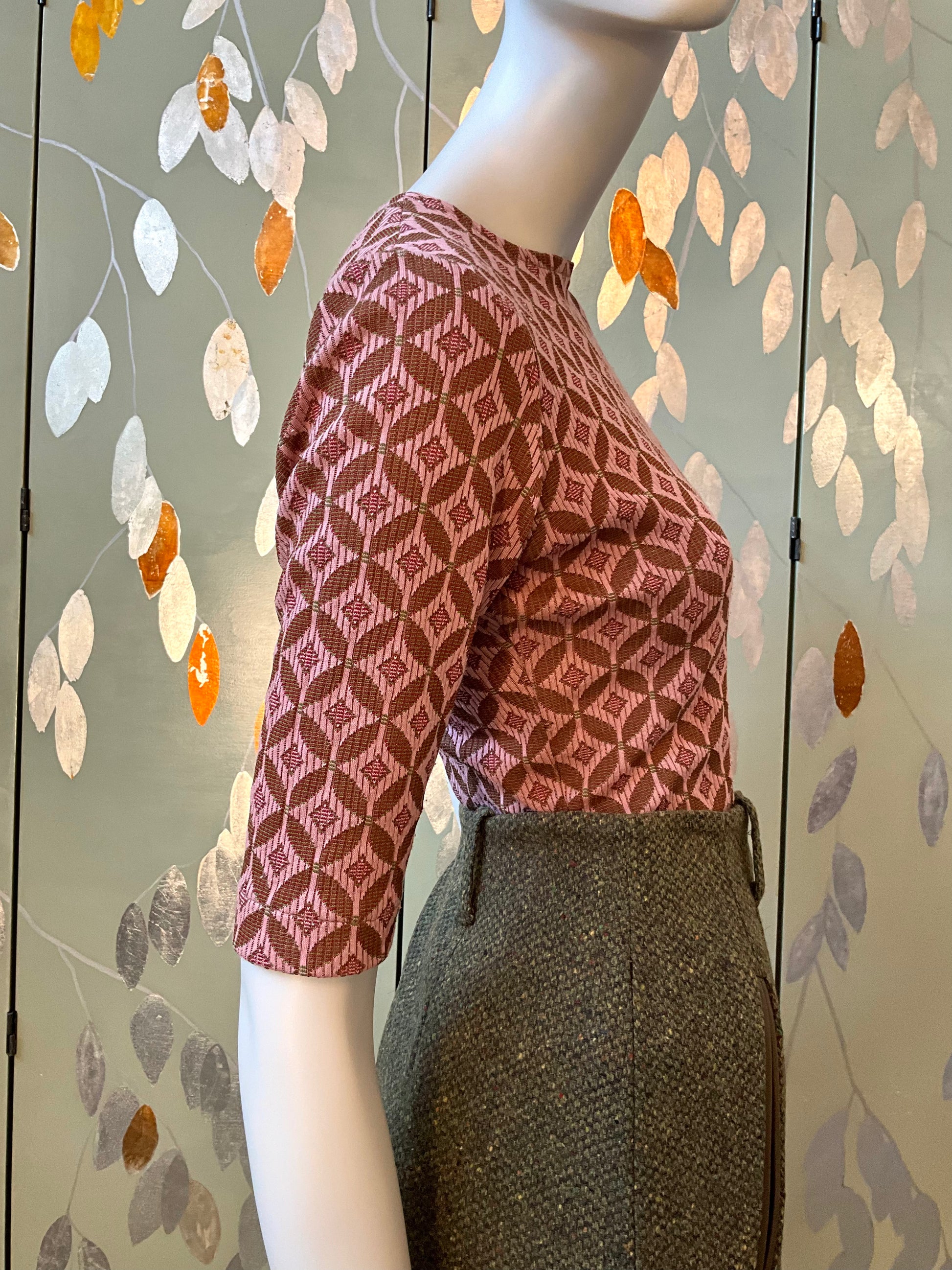 Reproduction 1970s Pink Green Ogee Pattern 3/4 Sleeve Knit Top, Medium 