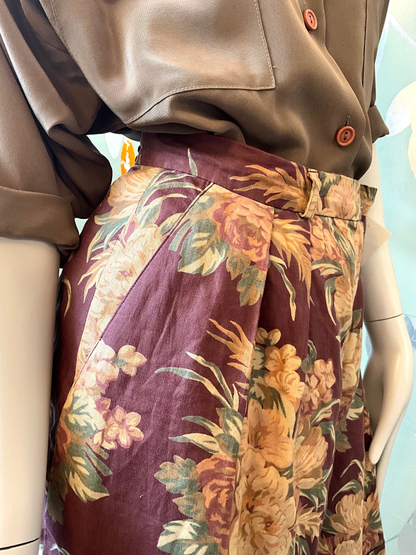 Vintage 1990s Ralph Lauren Linen Bermuda Dress Shorts, Large