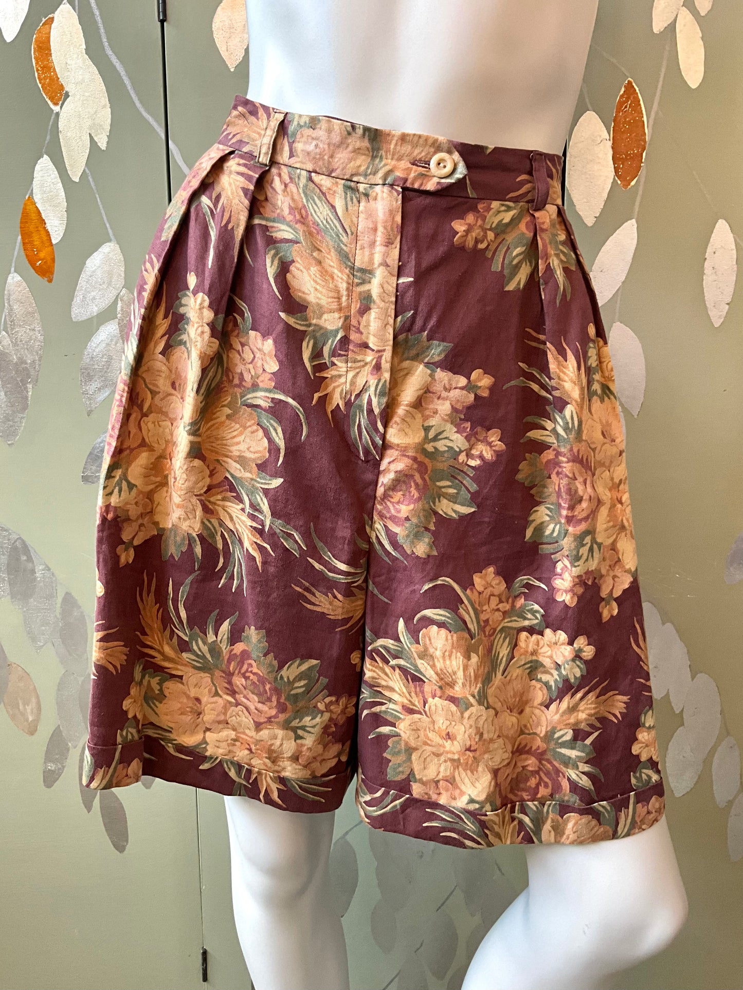 Vintage 1990s Ralph Lauren Linen Bermuda Dress Shorts, Large