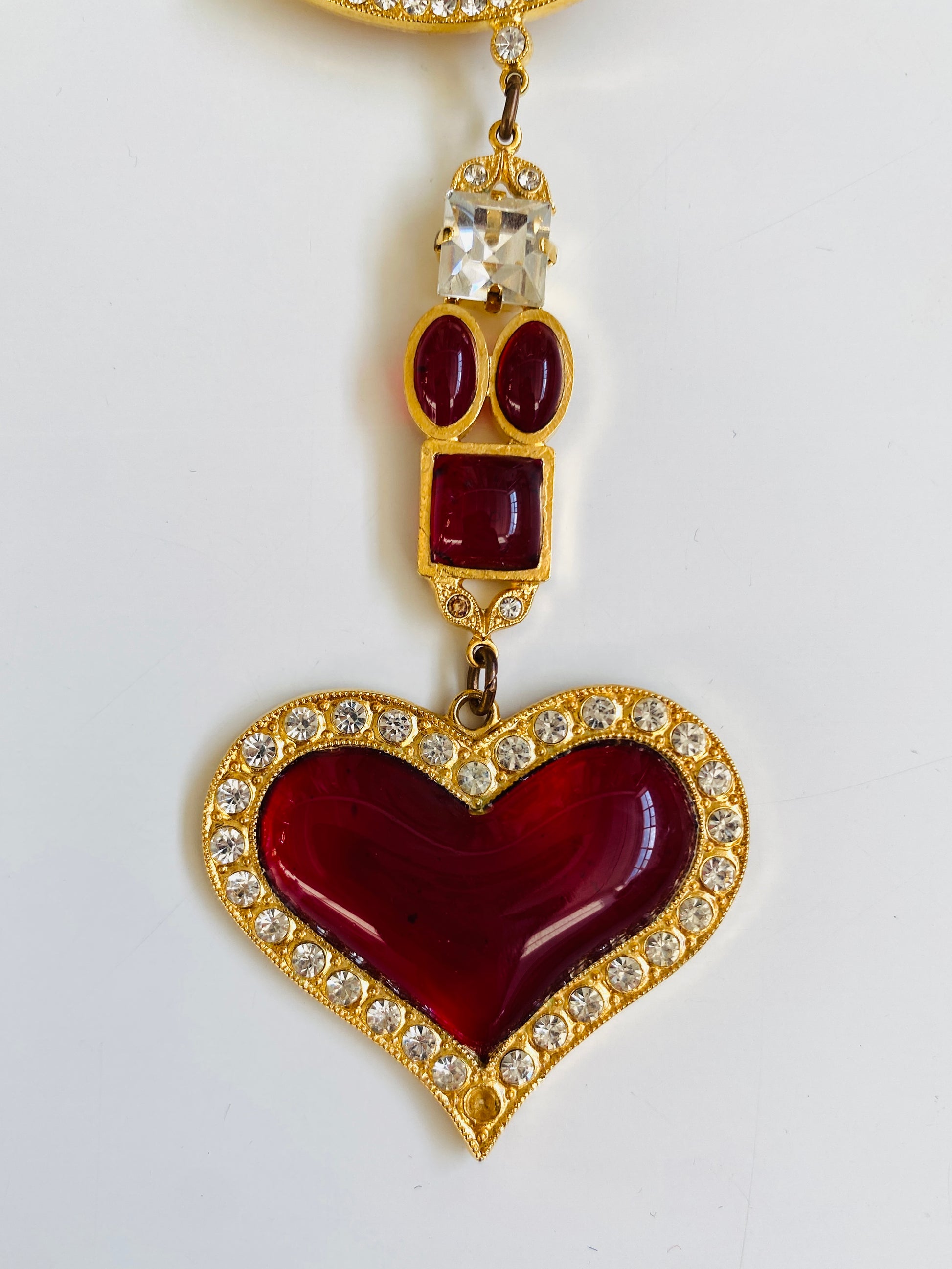 Vintage 1990s B&W Red Heart Charm Chunky Gold Chain Necklace 