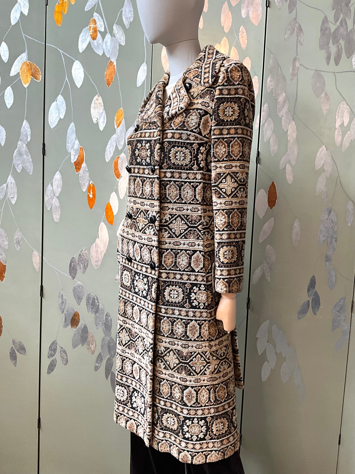 Vintage 1970s Brown Mid-Length Tapestry Coat, XS