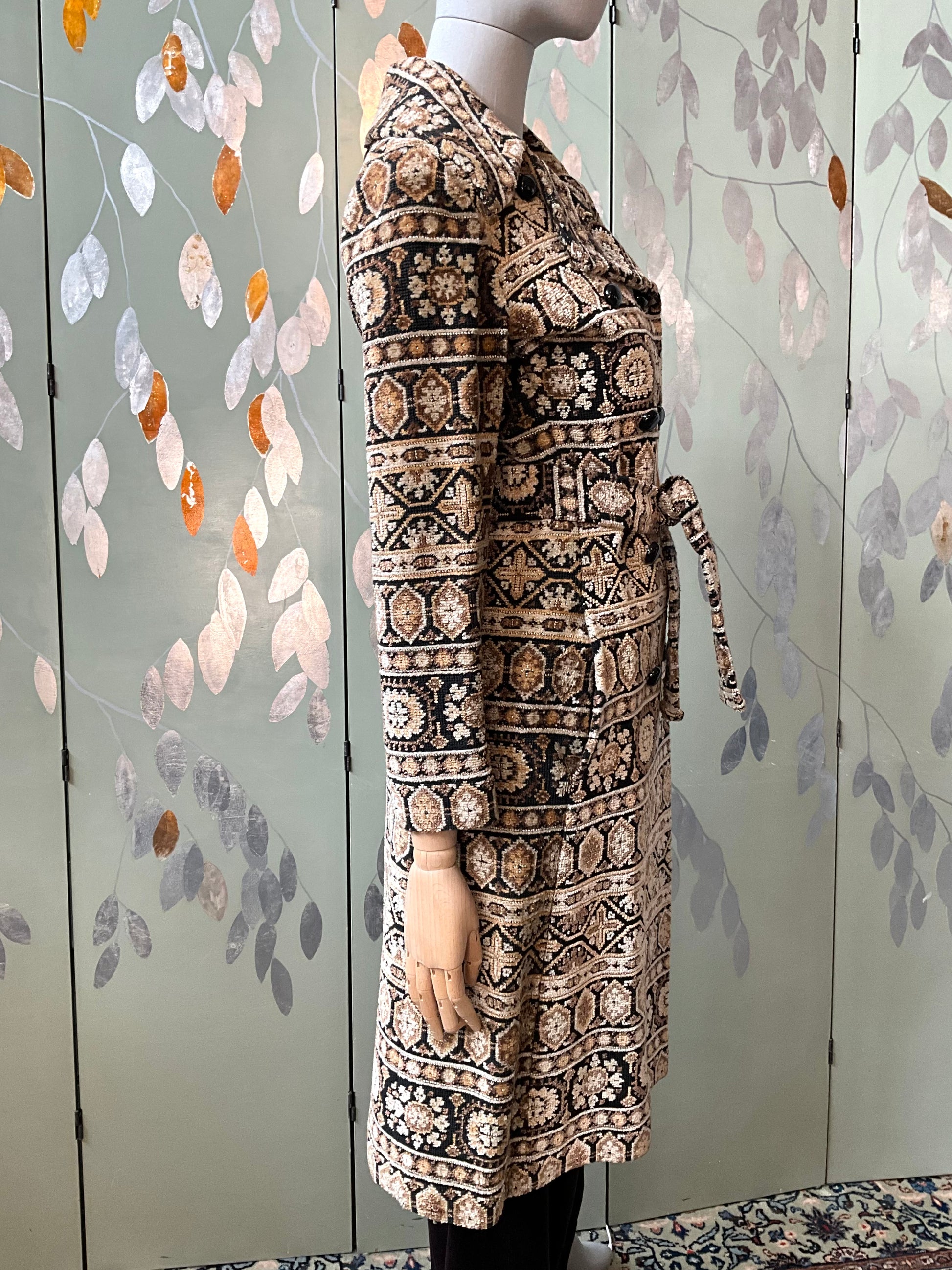 Vintage 1970s Brown Mid-Length Tapestry Coat, XS