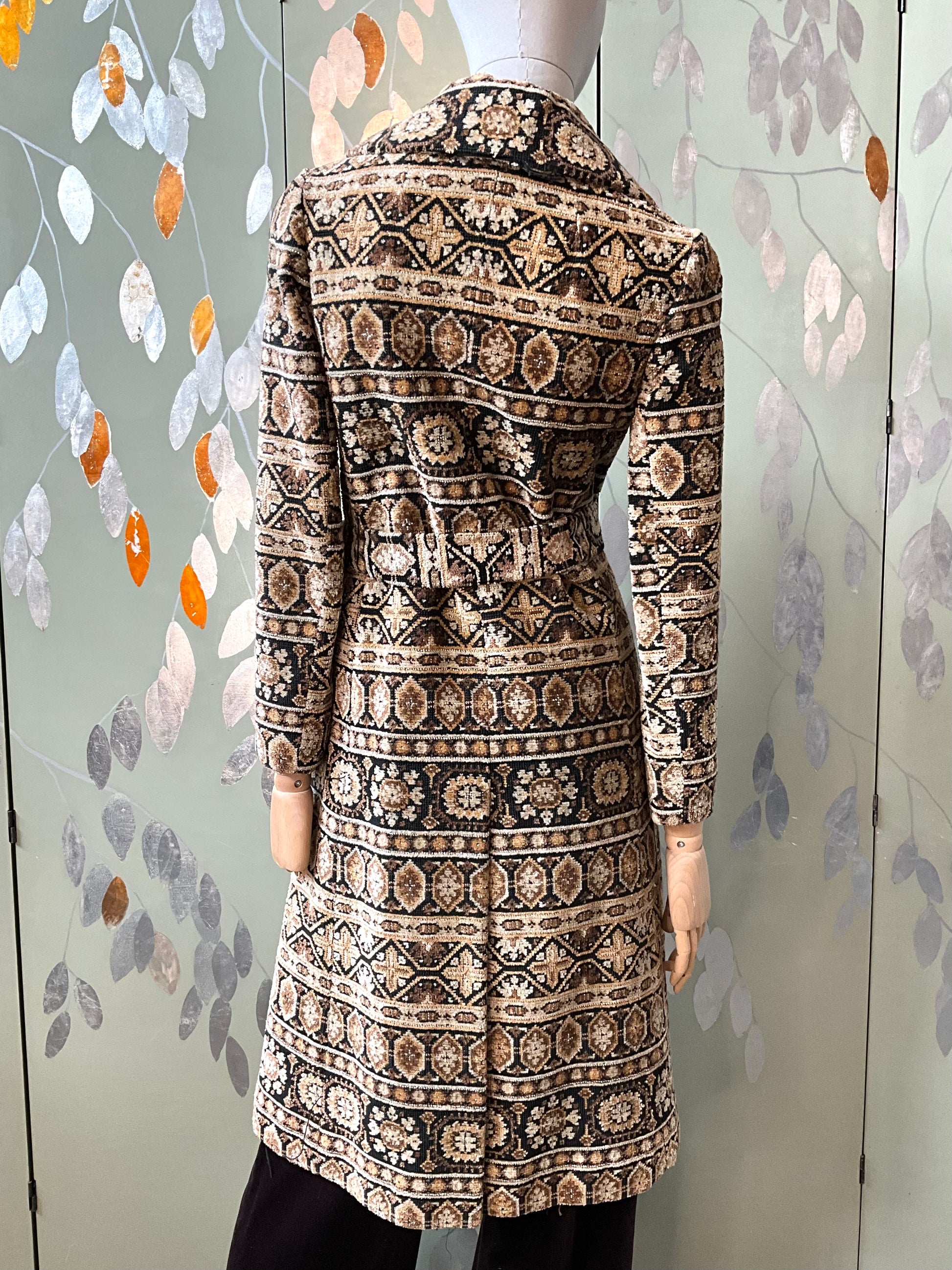 Vintage 1970s Brown Mid-Length Tapestry Coat, XS