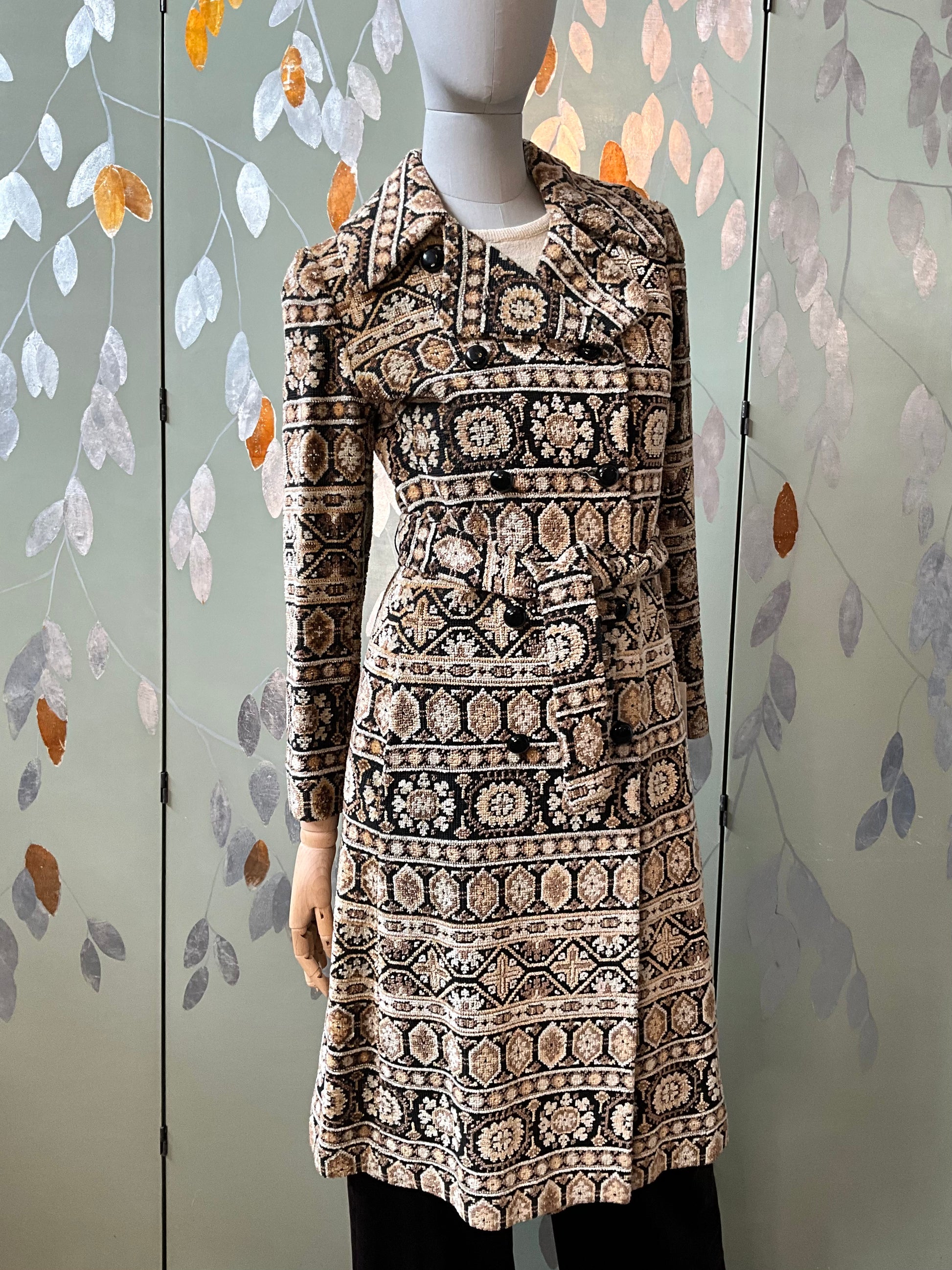 Vintage 1970s Brown Mid-Length Tapestry Coat, XS