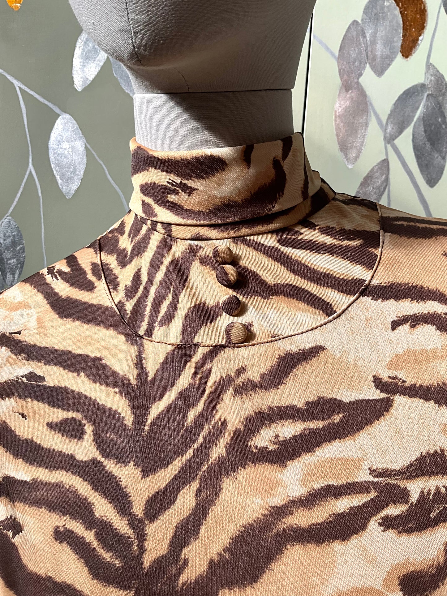 Vintage 1980s Tiger Print Turtleneck Long Sleeve Top, S/M