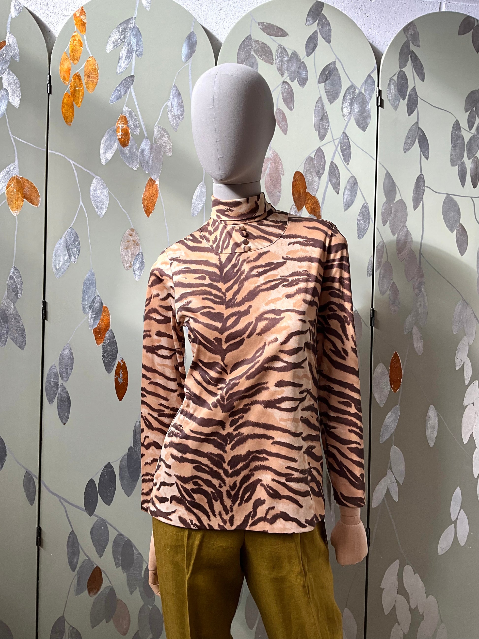 Vintage 1980s Tiger Print Turtleneck Long Sleeve Top, S/M