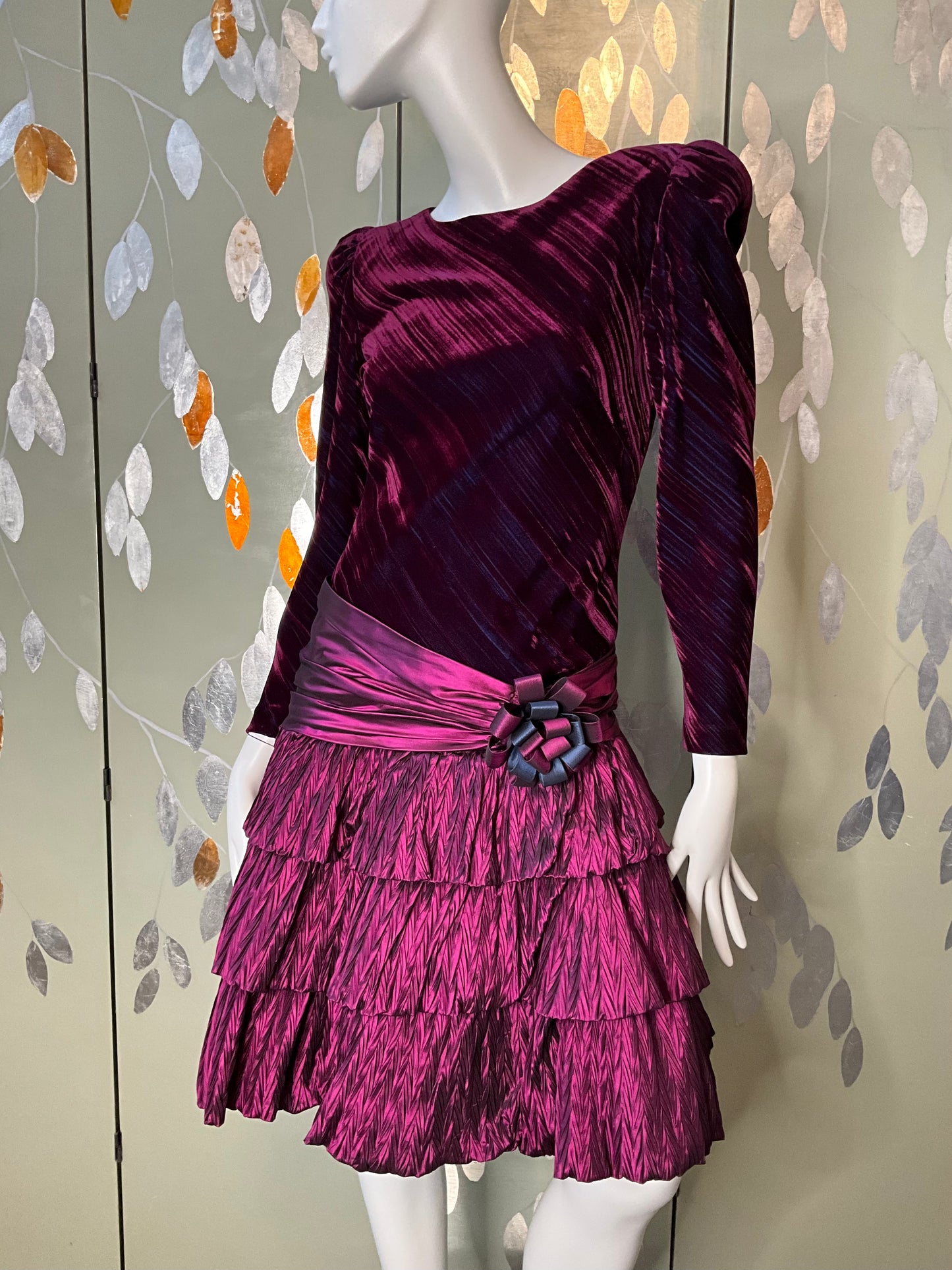 Vintage 1980s Purple Velvet and Taffeta Long Sleeve Tiered Dress, Small 