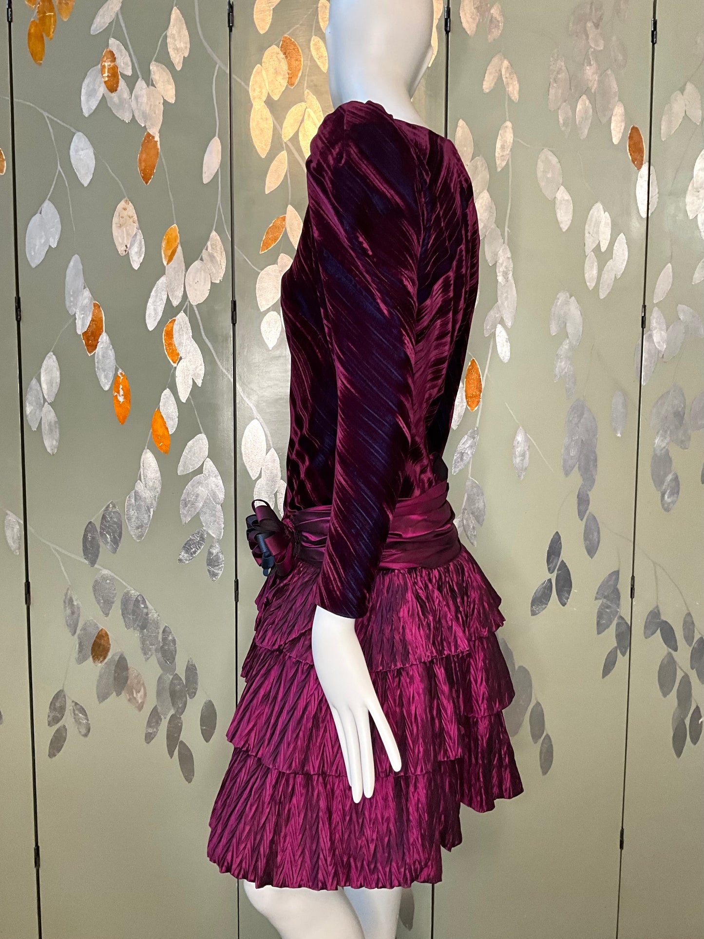 Vintage 1980s Purple Velvet and Taffeta Long Sleeve Tiered Dress, Small 