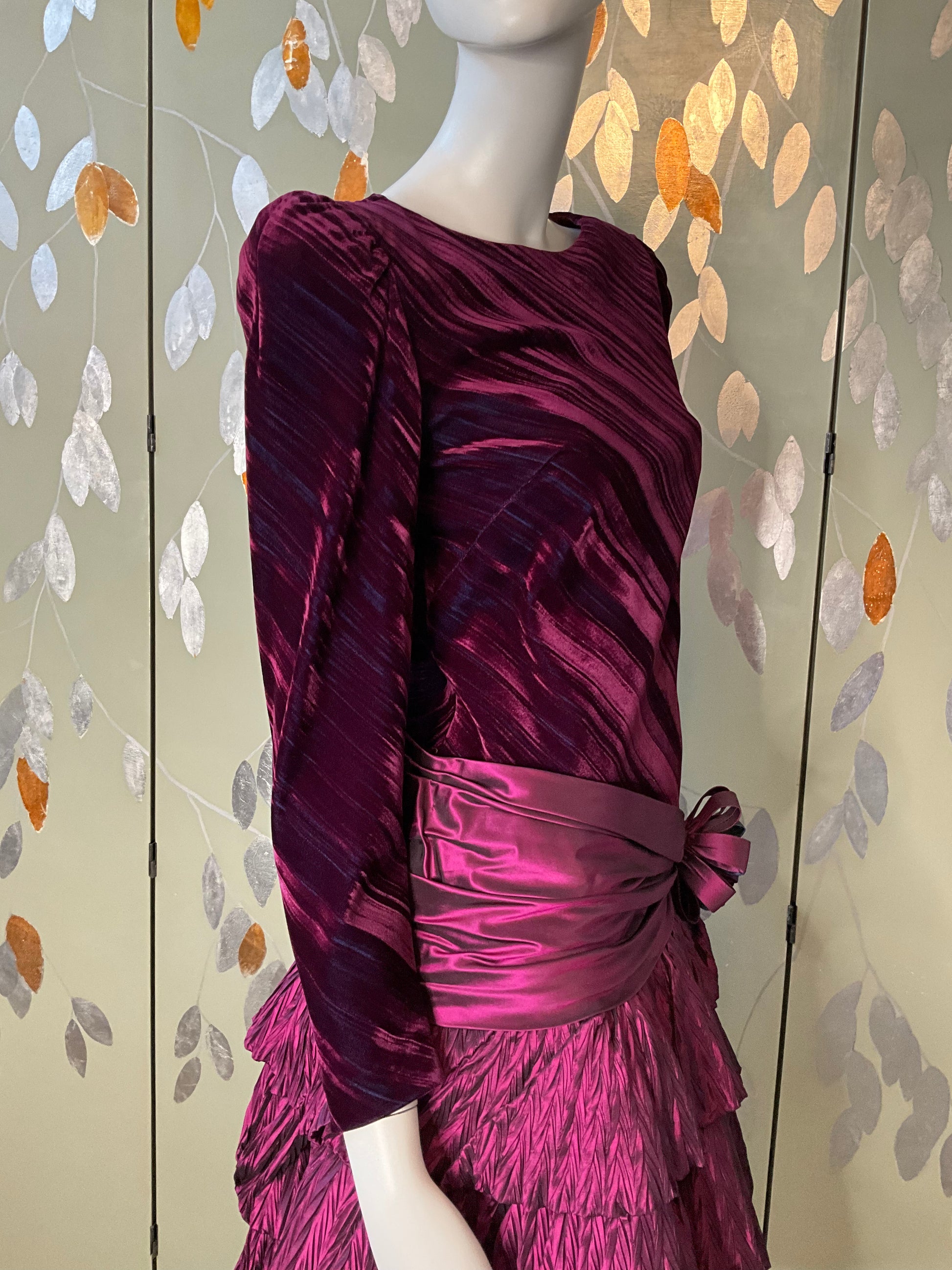 Vintage 1980s Purple Velvet and Taffeta Long Sleeve Tiered Dress, Small 