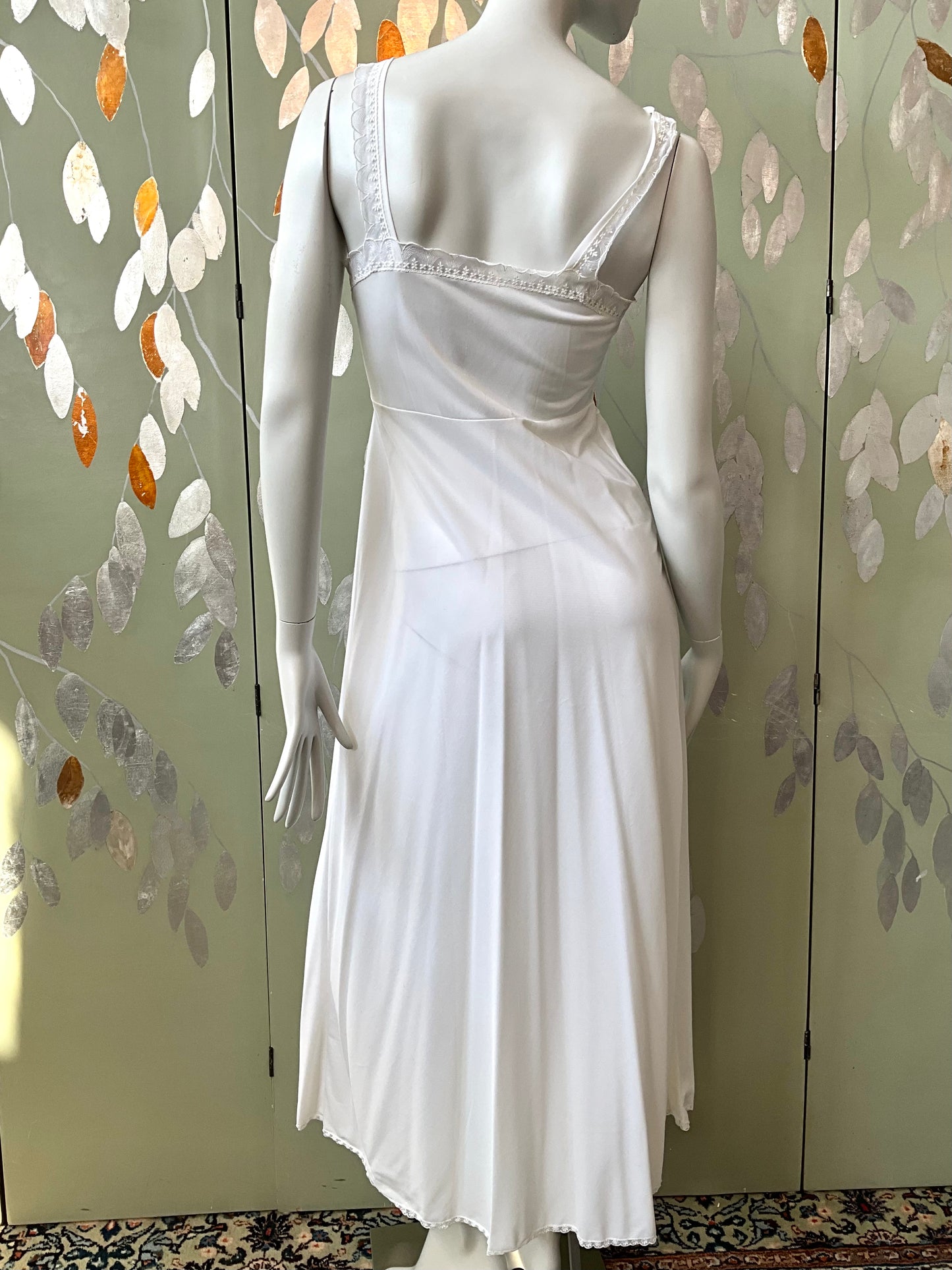 Vintage 1970s White Lace Trim Nightgown, XS/S 