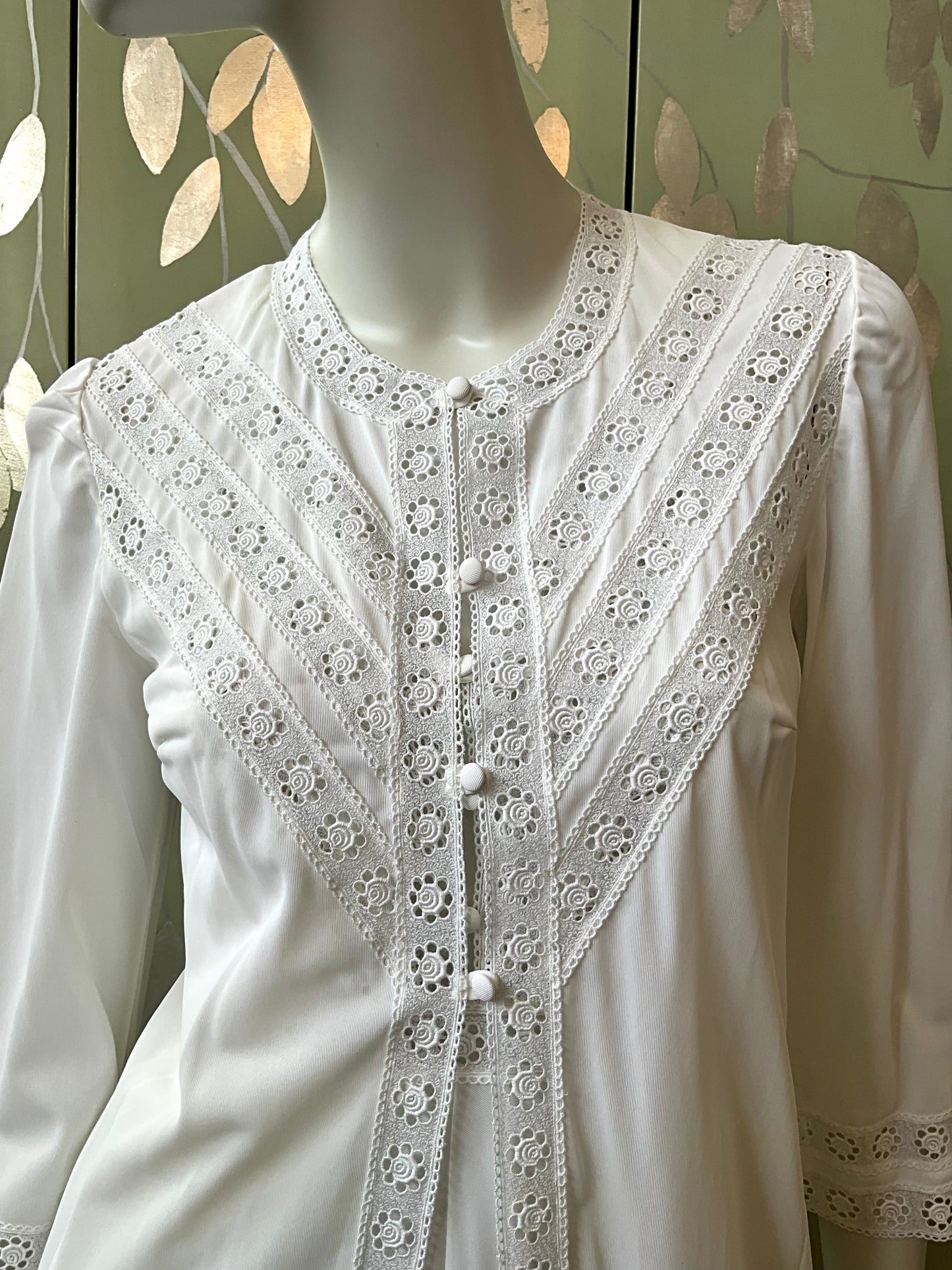 Vintage 1970s White Crochet Trim Nightgown and Robe Set, Small 
