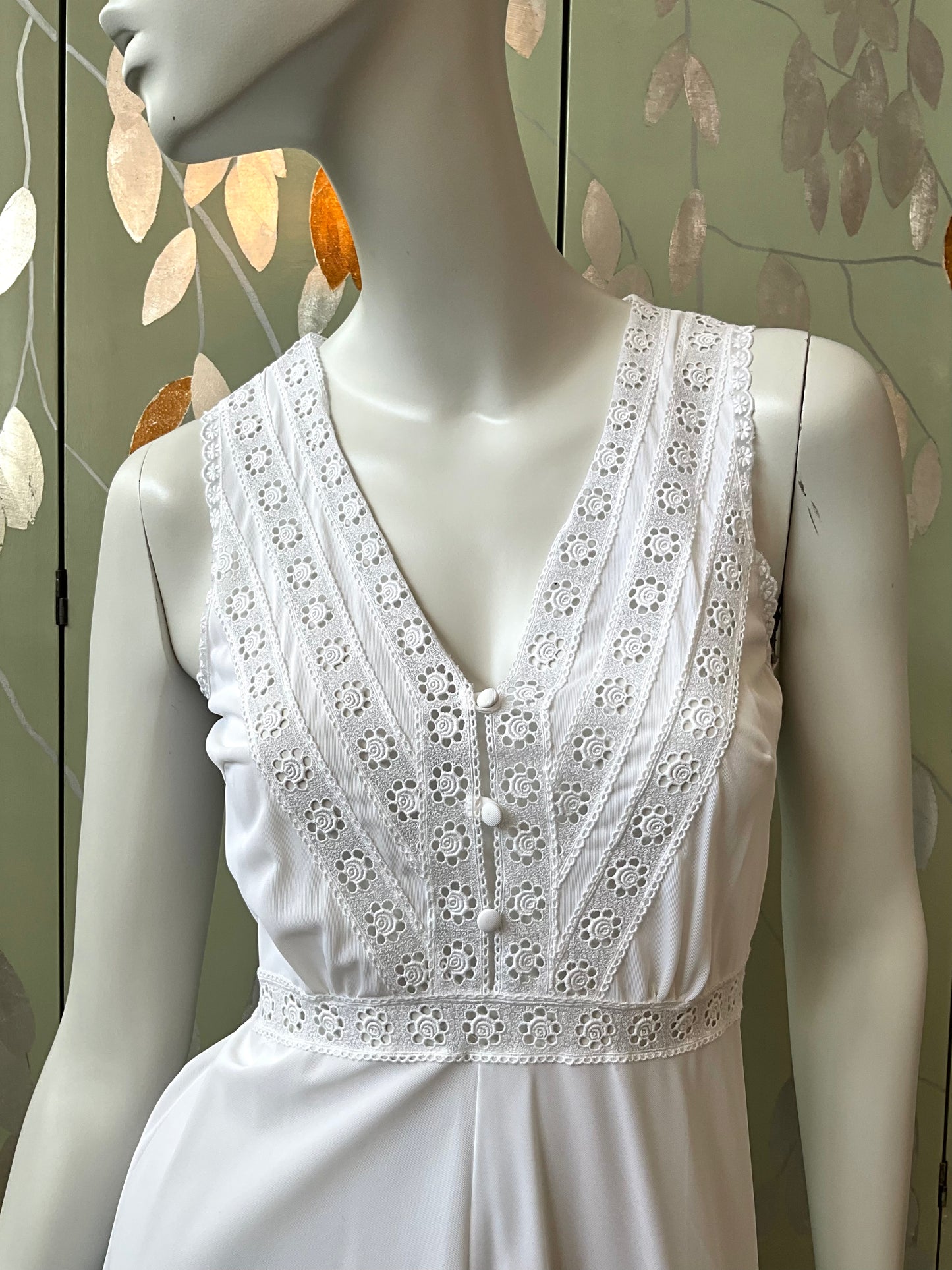Vintage 1970s White Crochet Trim Nightgown and Robe Set, Small 