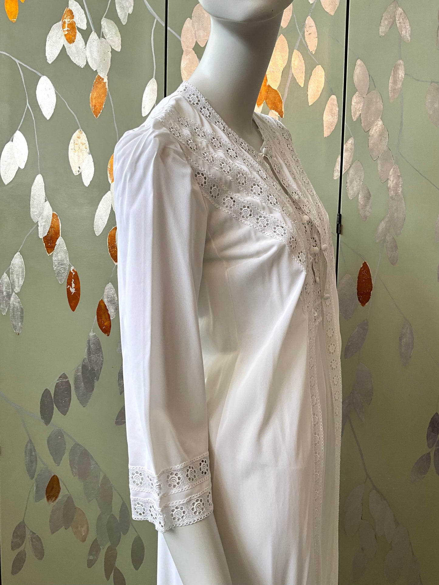 Vintage 1970s White Crochet Trim Nightgown and Robe Set, Small 