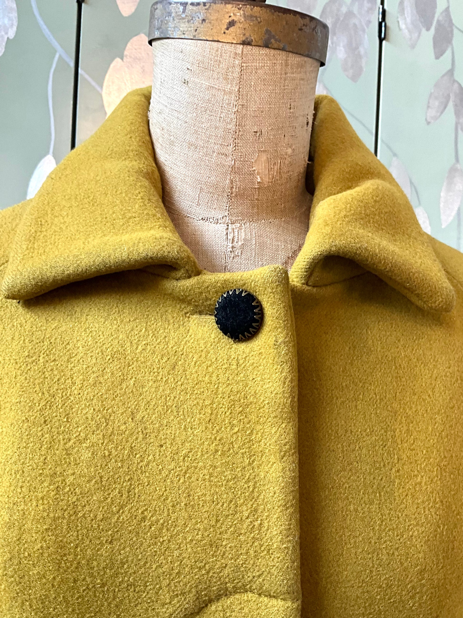 Vintage 1990s Yellow Wool Raglan Sleeve Coat, Large 
