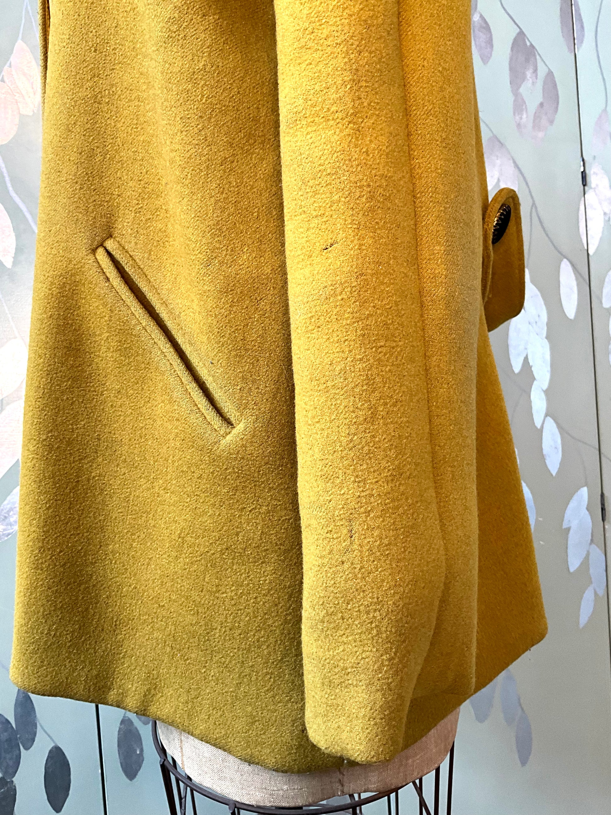 Vintage 1990s Yellow Wool Raglan Sleeve Coat, Large 
