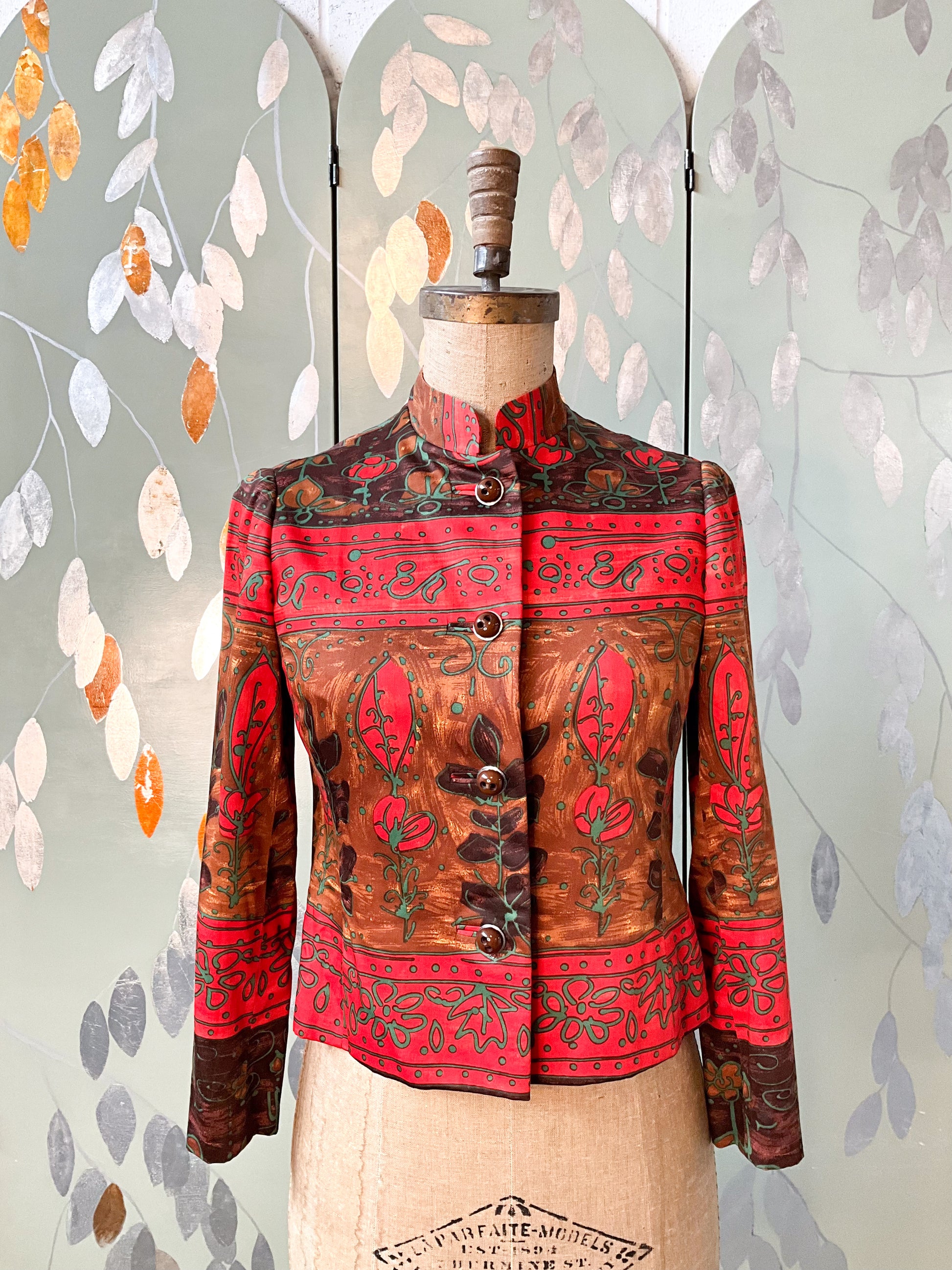 Vintage 1960s Red and Brown Cotton Print Mandarin Collar Fitted Jacket, XS