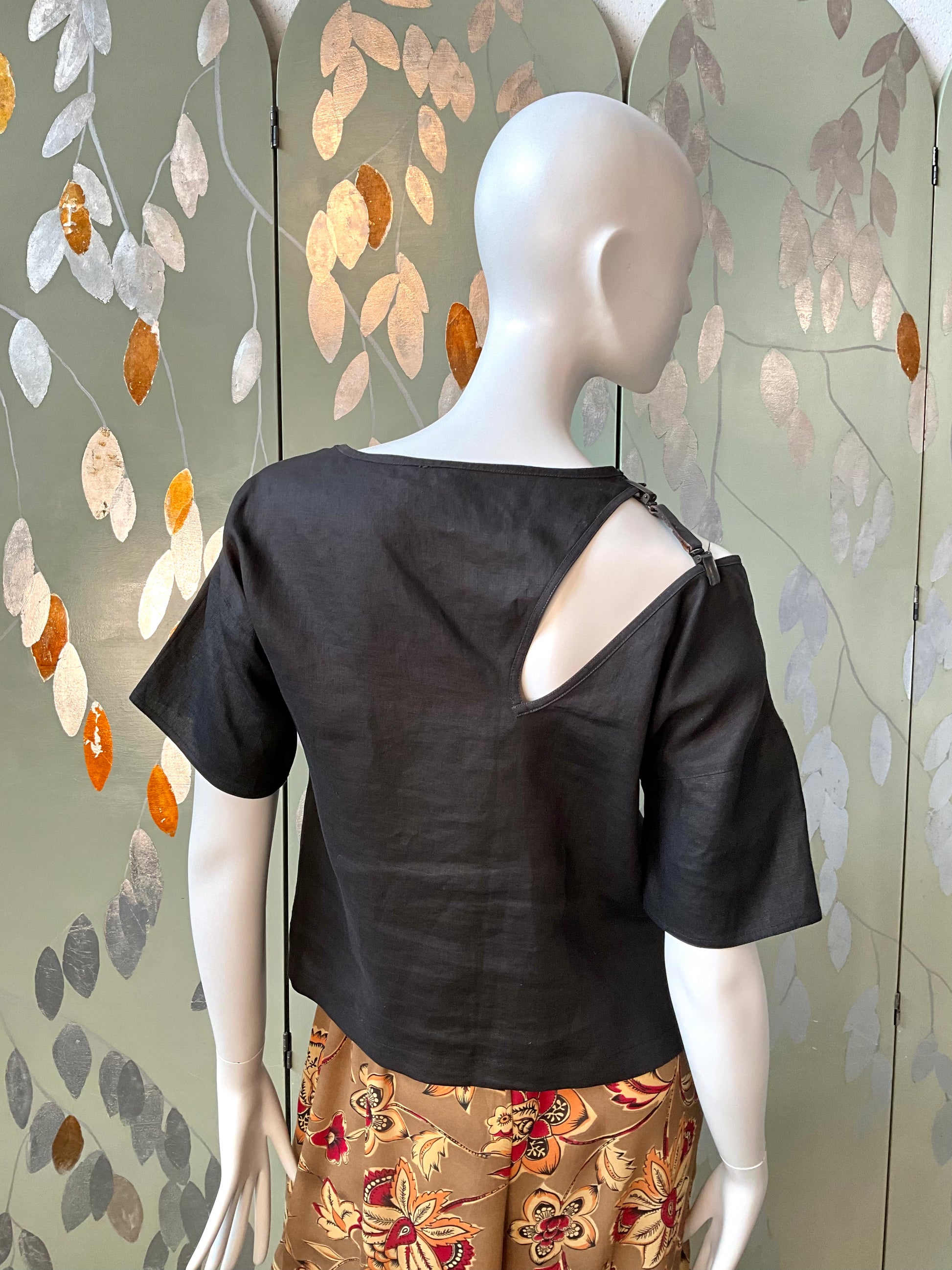 Vintage 1990s Black Linen Short Sleeve Cut-Out Buckle Top, Medium 