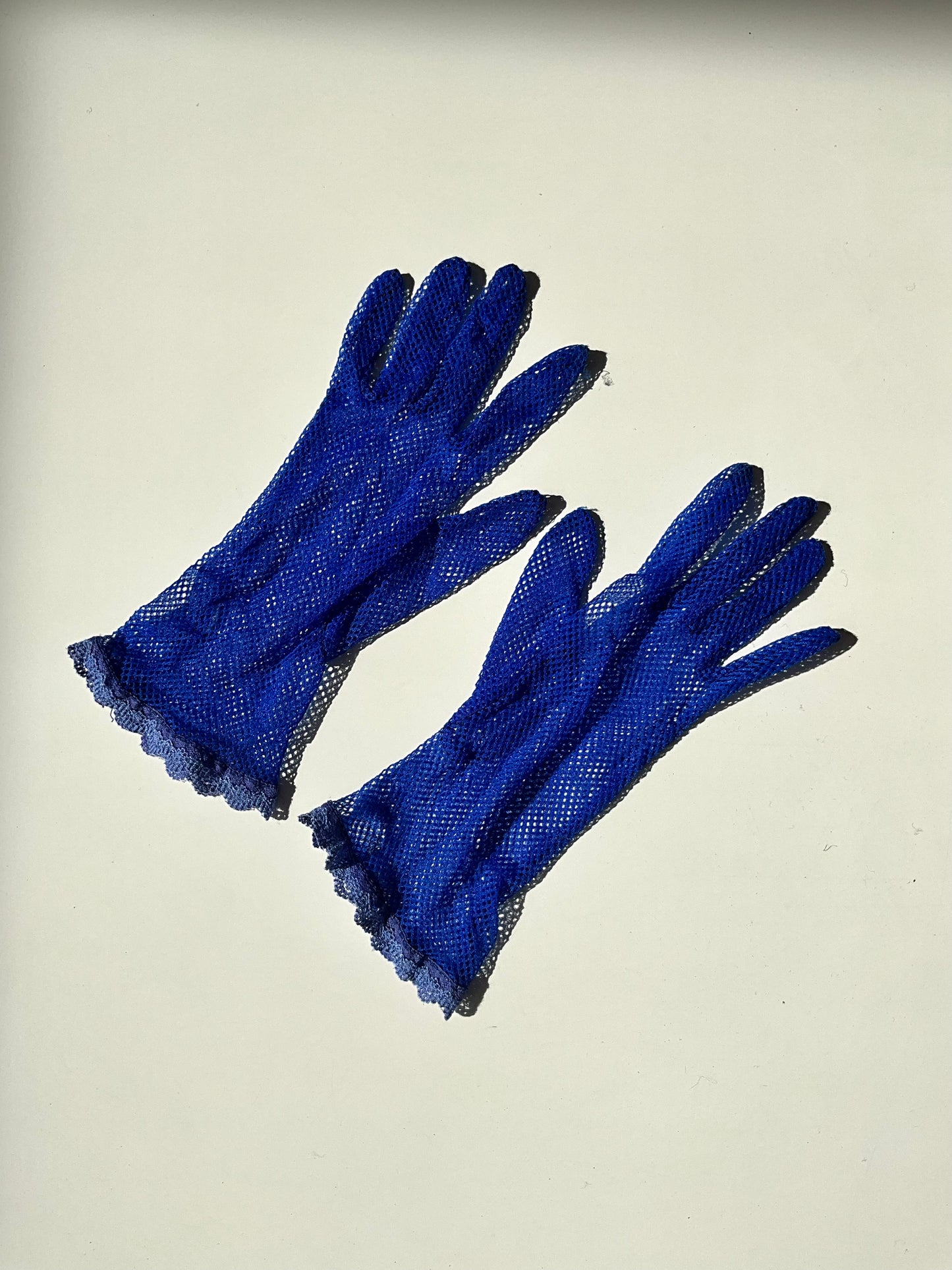 Vintage Blue Net Gloves, Small  