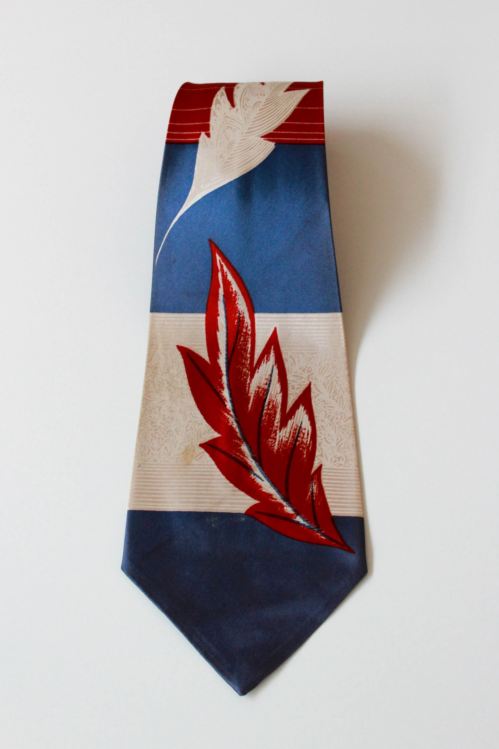 1940s rayon necktie blue, beige and red with large falling leaf pattern, by fashion craft, 1940s wide tongue bold look vintage tie