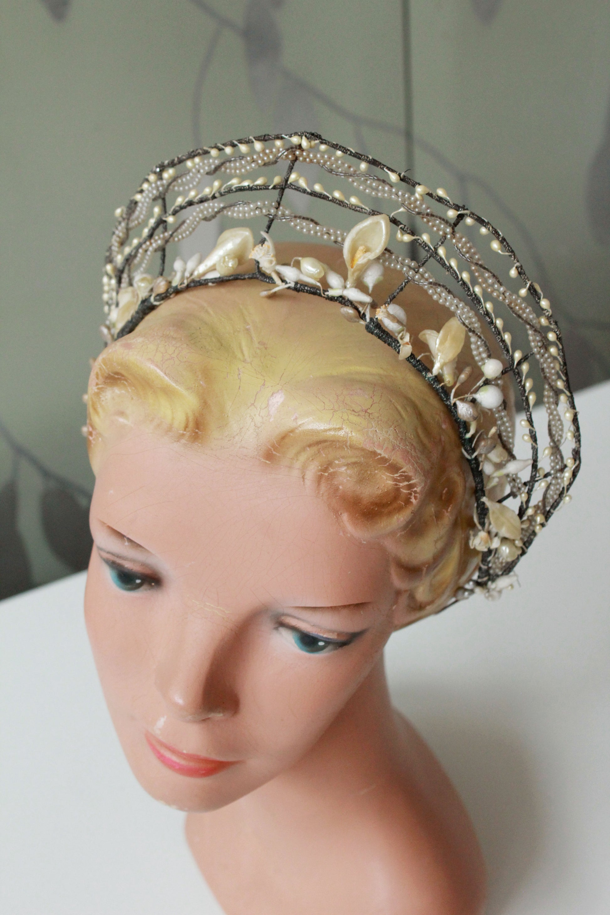1940s Wedding Headpiece, Crescent Moon Bridal Beaded Flower Headpiece, 1940s Bride Veil, Vintage Wedding