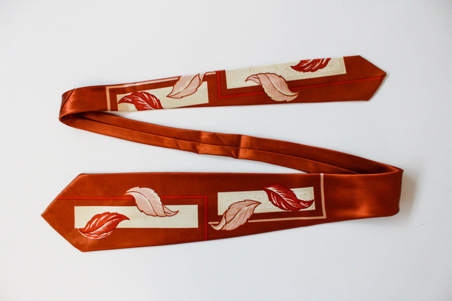 1940s Bronze Leaf Print Rayon Necktie
