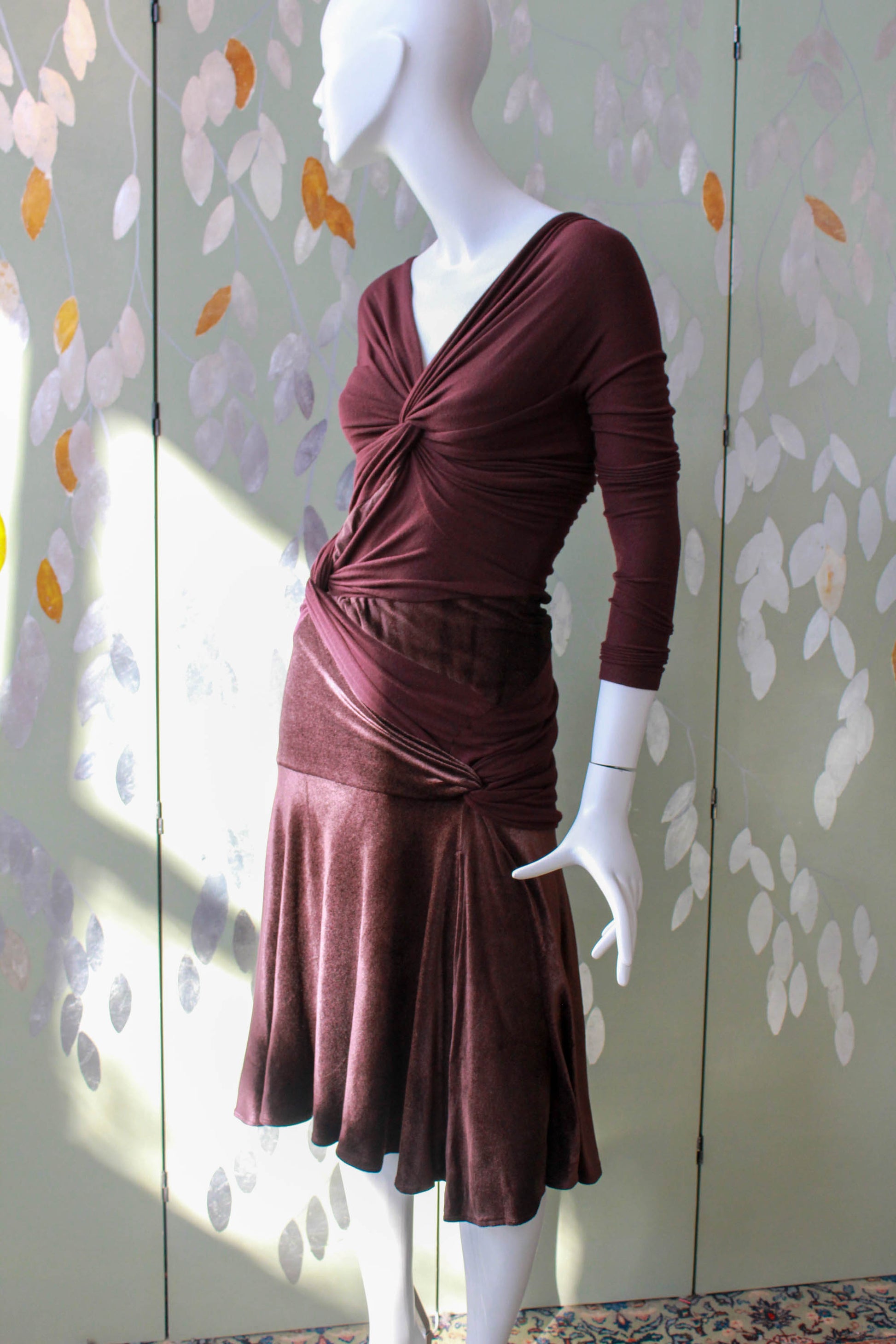 Donna Karan Brown Velvet Draped Fitted Midi Dress, XS – Ian Drummond Vintage