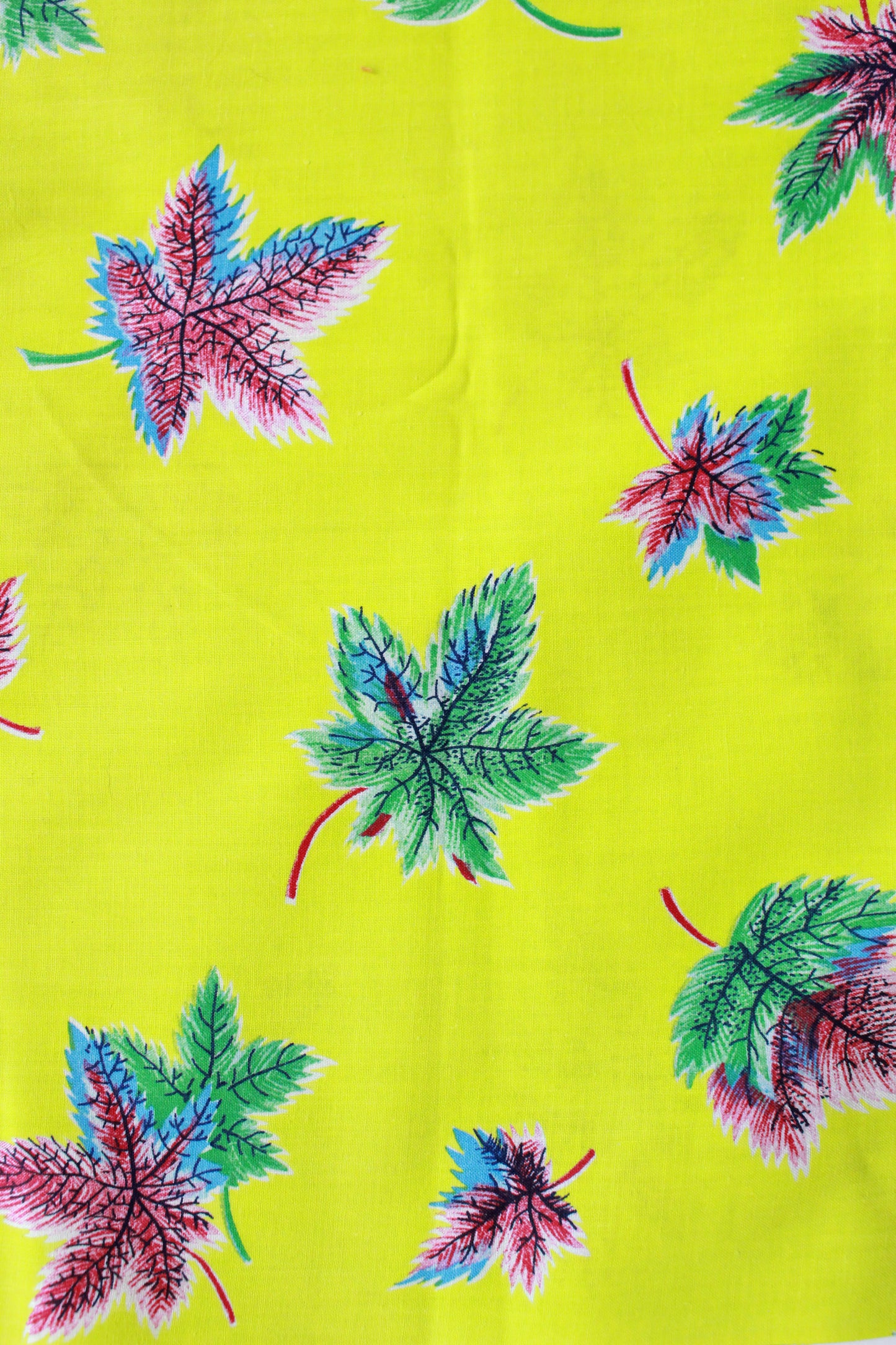 Vintage 1950s chartreuse Novelty Print Leaf Fabric, Bright Green Unique 1950s Fabric, 5.1 Yards