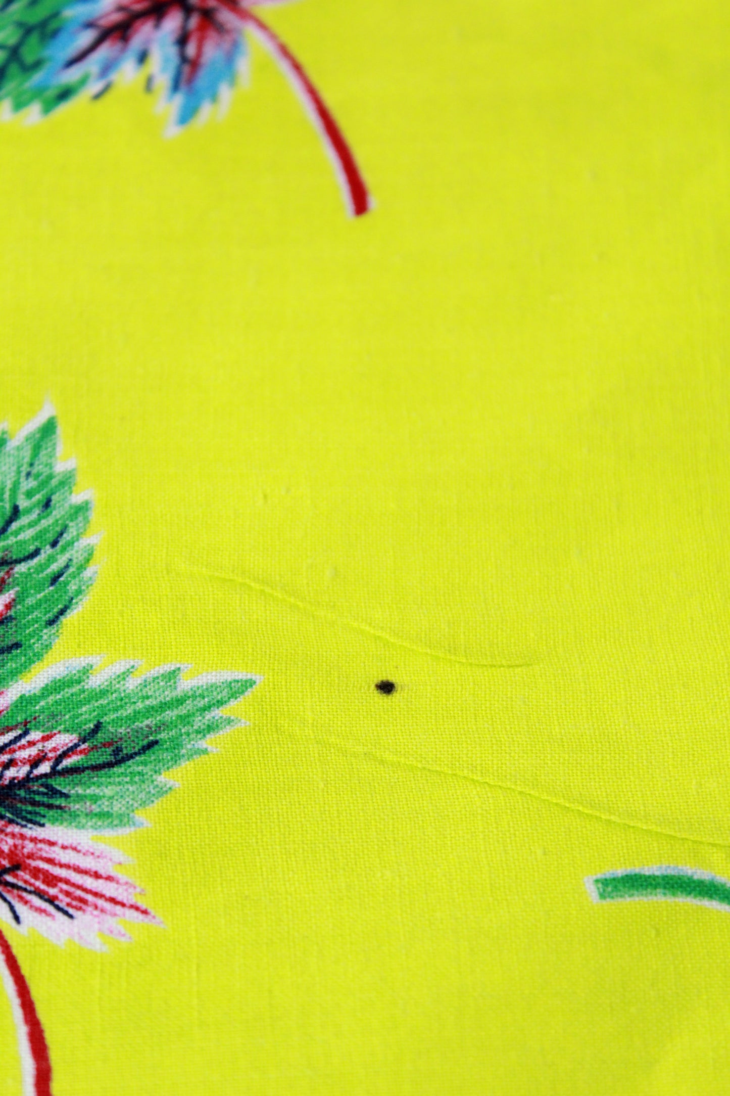 Vintage 1950s chartreuse Novelty Print Leaf Fabric, Bright Green Unique 1950s Fabric, 5.1 Yards