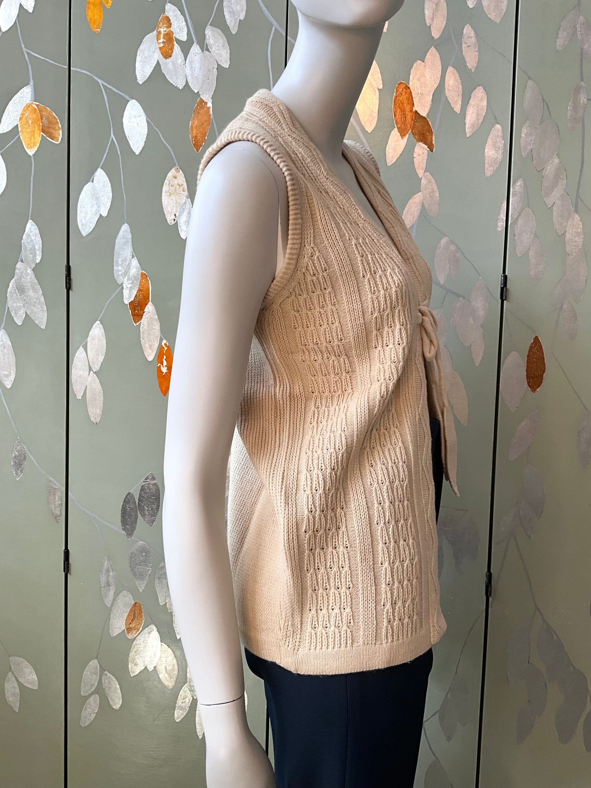 Vintage 1980s Deadstock Cream Knit Sweater Vest Waistcoat Top