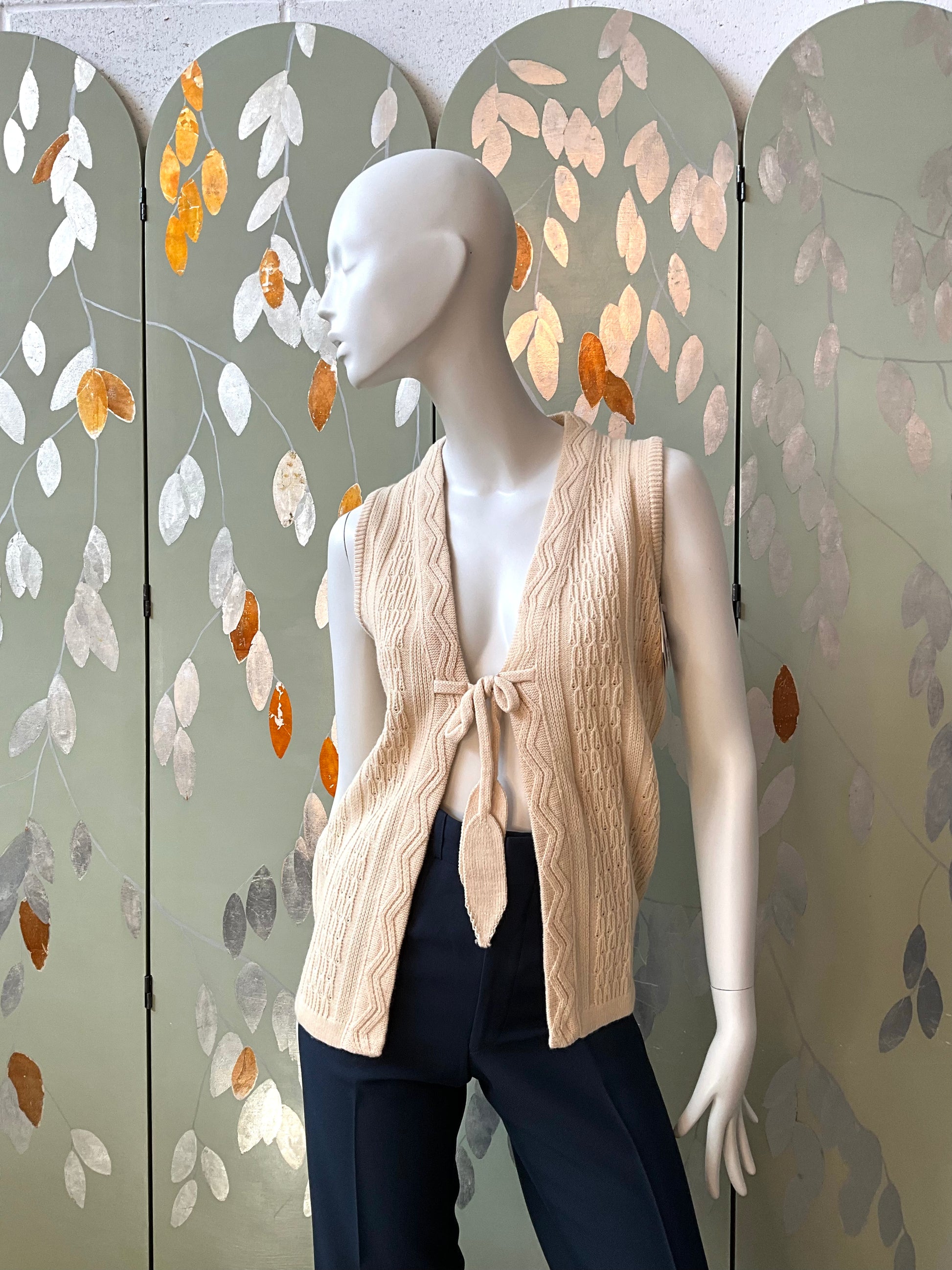 Vintage 1980s Deadstock Cream Knit Sweater Vest Waistcoat Top