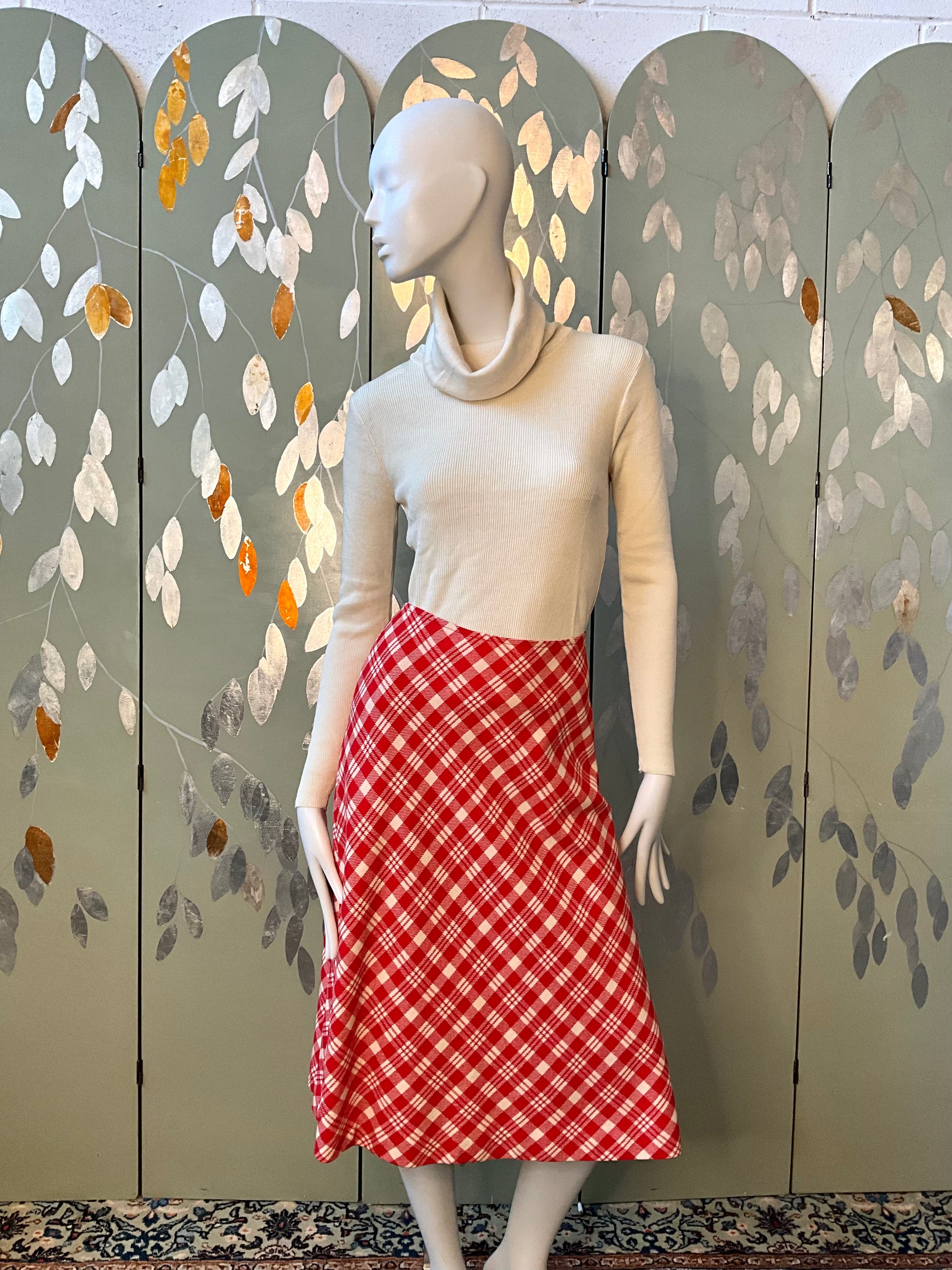 Vintage 1970s Deadstock Cream Ribbed Knit Turtleneck Top