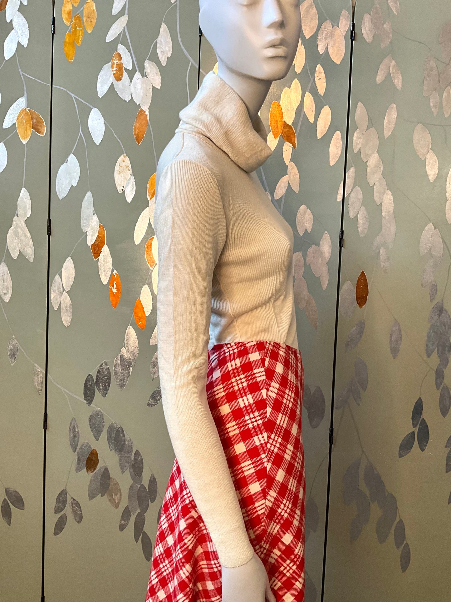 Vintage 1970s Deadstock Cream Ribbed Knit Turtleneck Top