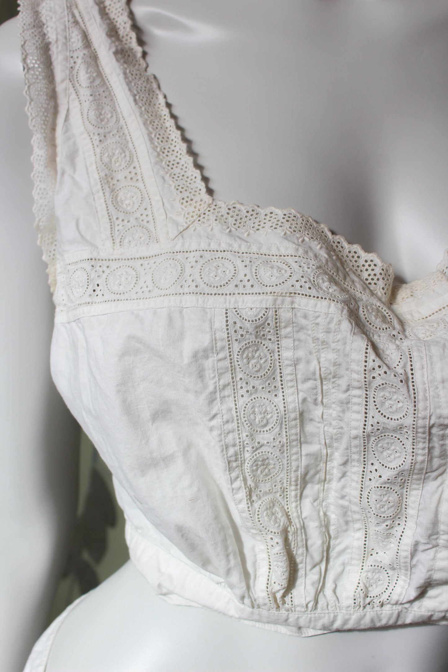 Antique Victorian Edwardian white cotton eyelet corset cover, cropped bodice, eyelet trim crisp antique whites, larger size 