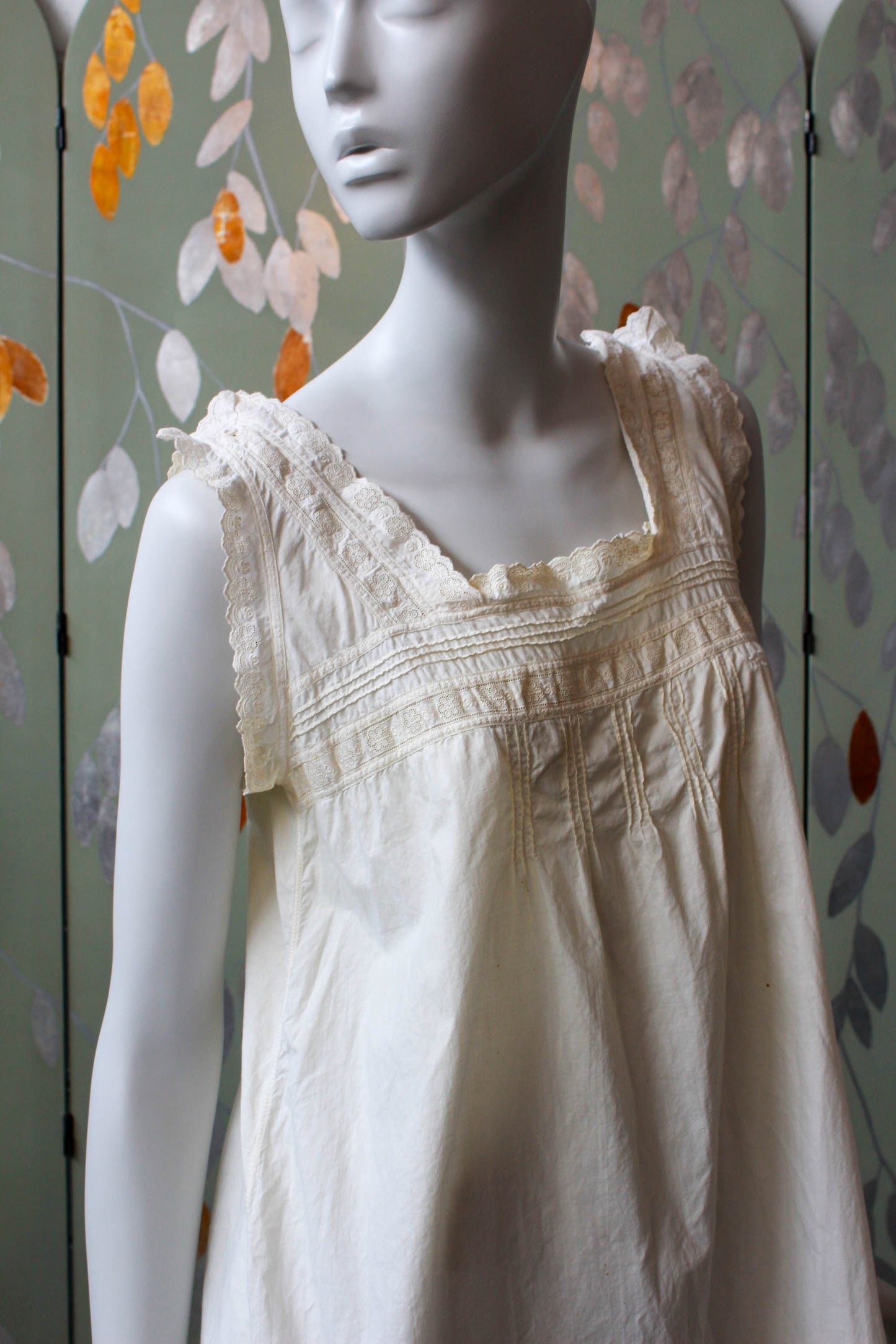 Antique White Cotton Nightgown with Daisy Eyelet Trim, Large