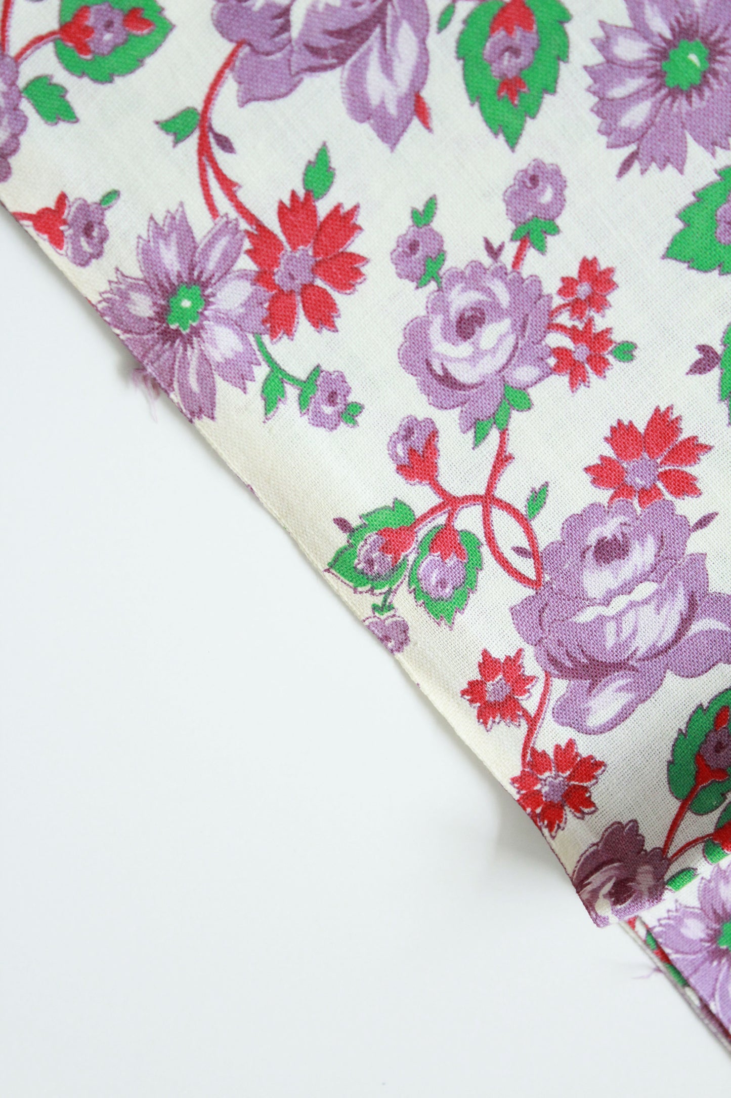 1940s Purple Flower Feedsack, Purple/Pink/Green Vintage Summer Fabric, 1940s Sewing/Quilting Fabric