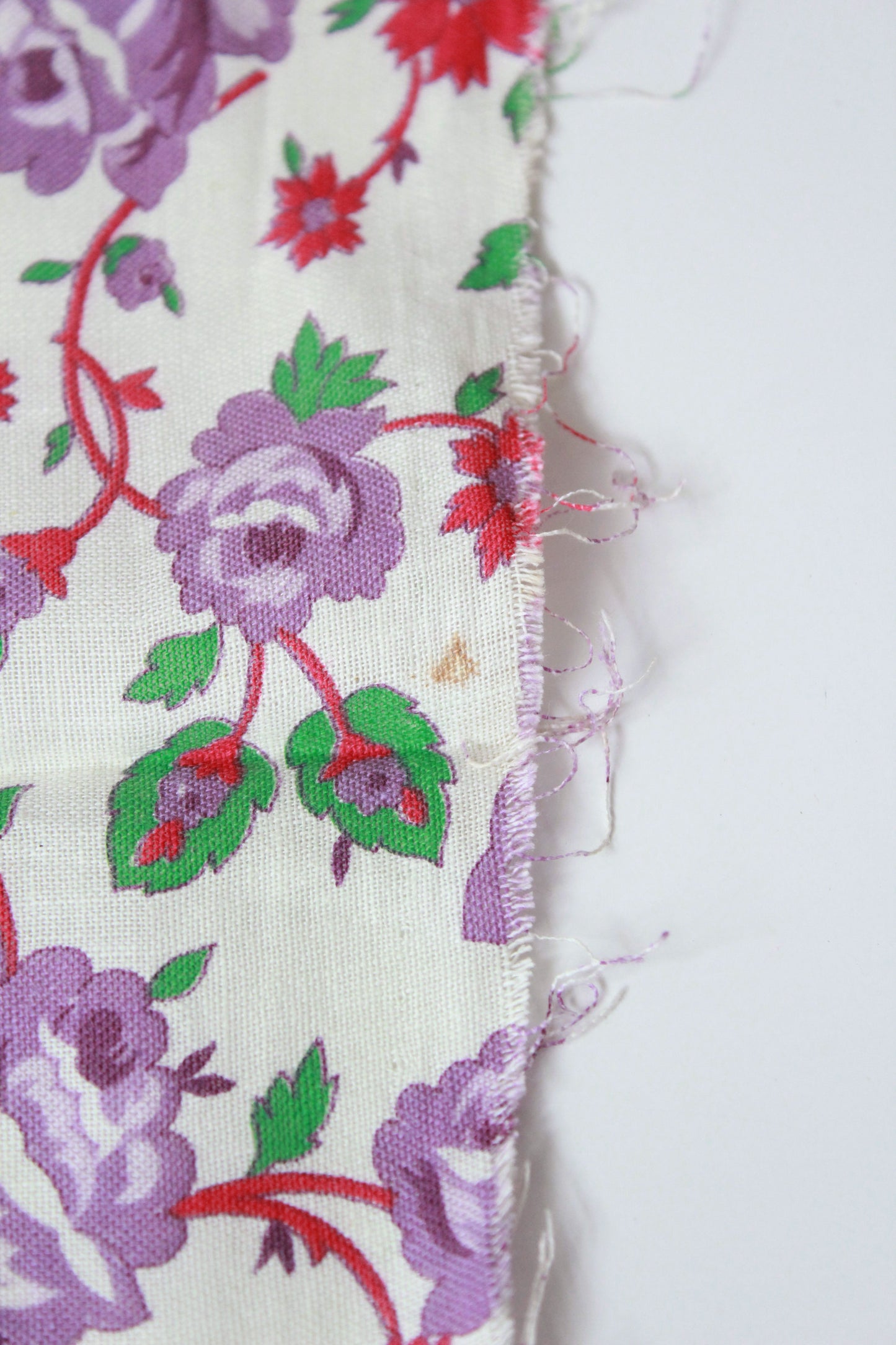 1940s Purple Flower Feedsack, Purple/Pink/Green Vintage Summer Fabric, 1940s Sewing/Quilting Fabric