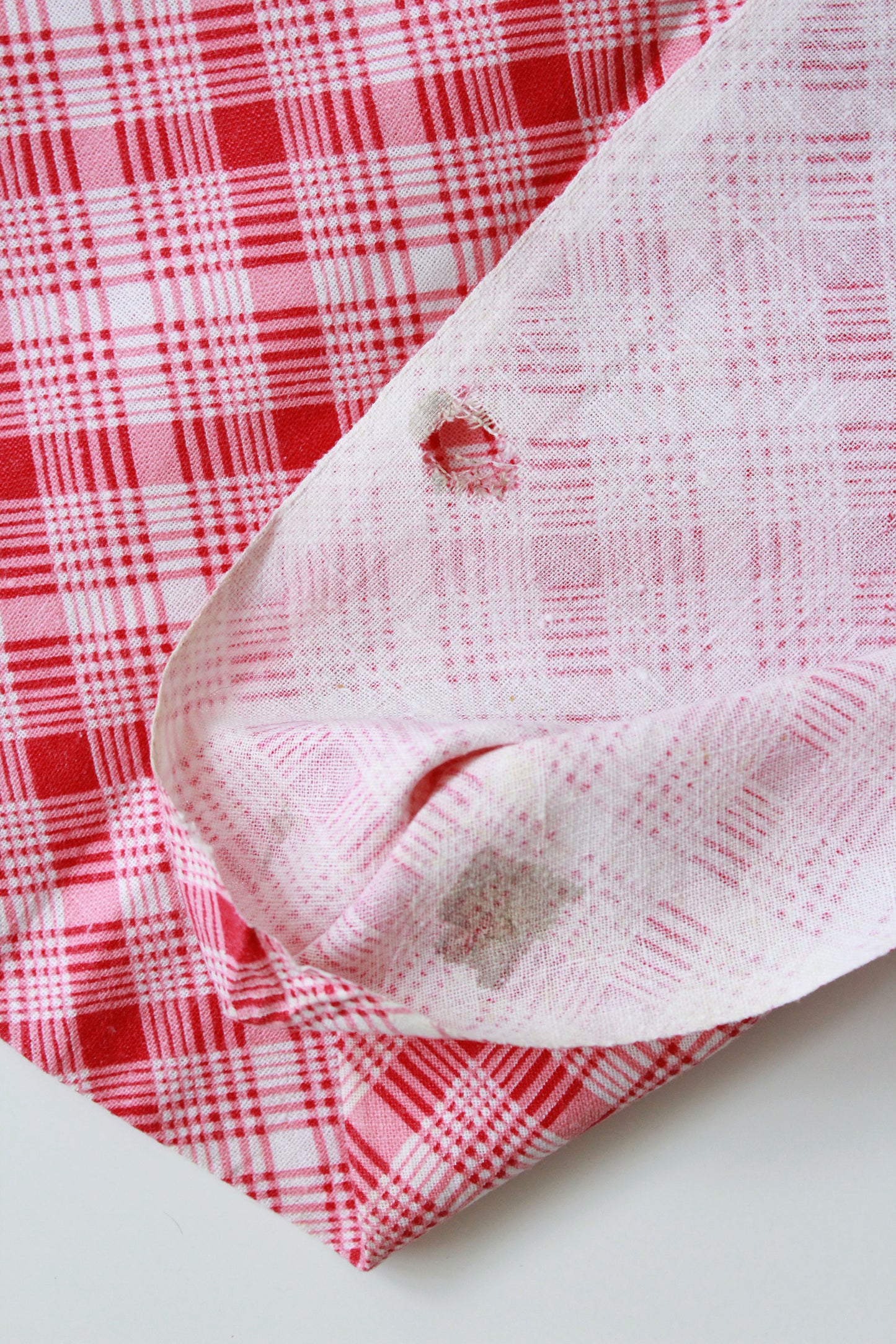 1940s Plaid Feedsack, Pink Vintage Summer Fabric Feedsack, 1940s True Vintage Summer Fabric, Vintage Sewing/Quilting