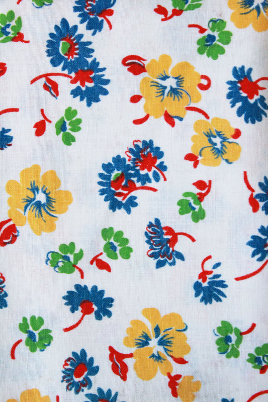 1940s Feedsack Fabric in Primary Colour Flowers, Red, Blue, Green, Yellow. Vintage Fabric, Mid Century