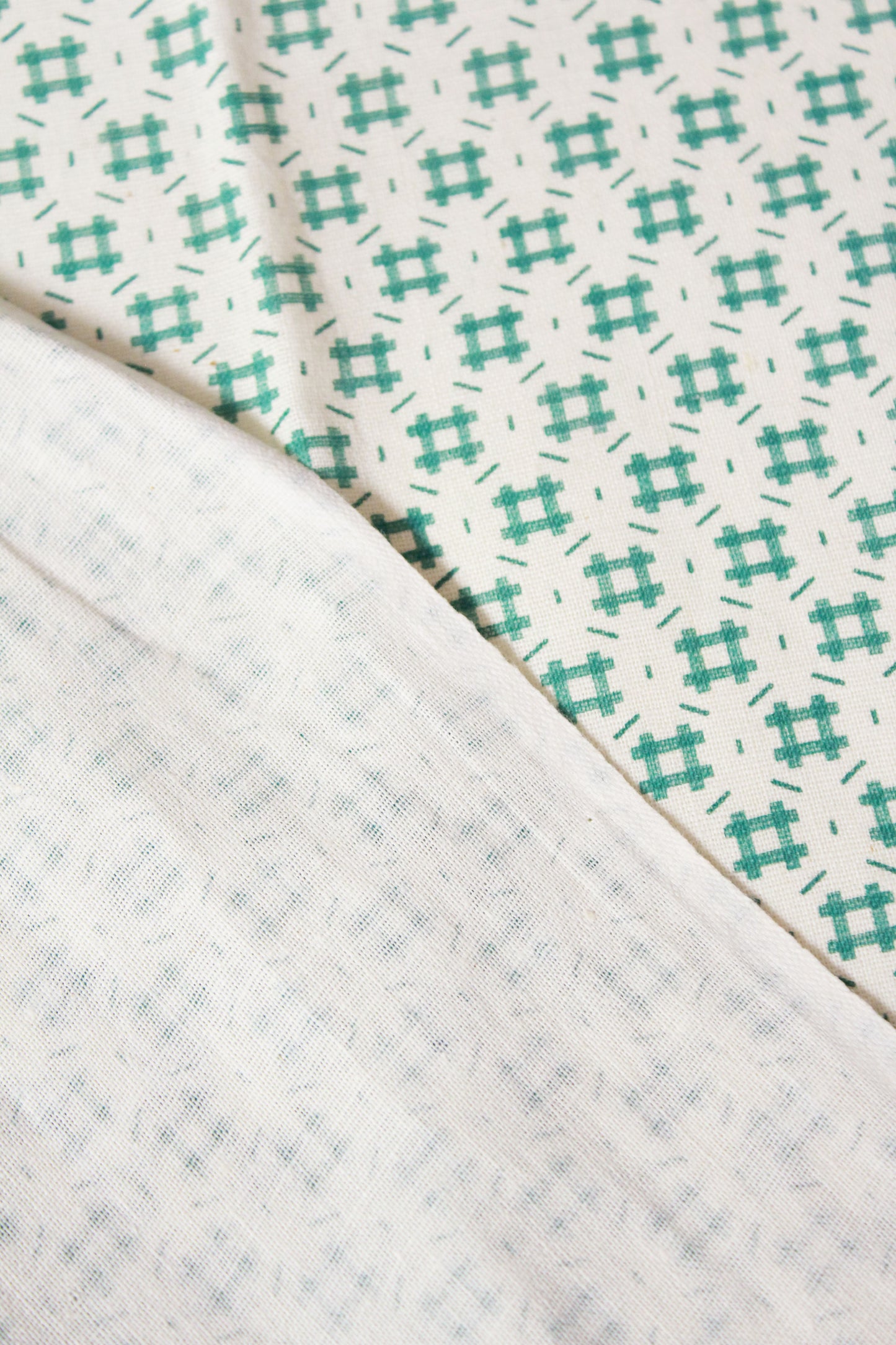 Vintage 1940s Feedsack, Green and Cream Square Check Pattern, Vintage Summer Cotton Fabric