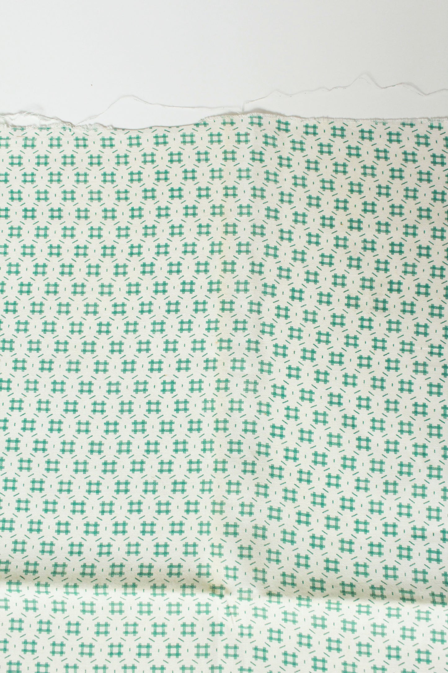 Vintage 1940s Feedsack, Green and Cream Square Check Pattern, Vintage Summer Cotton Fabric