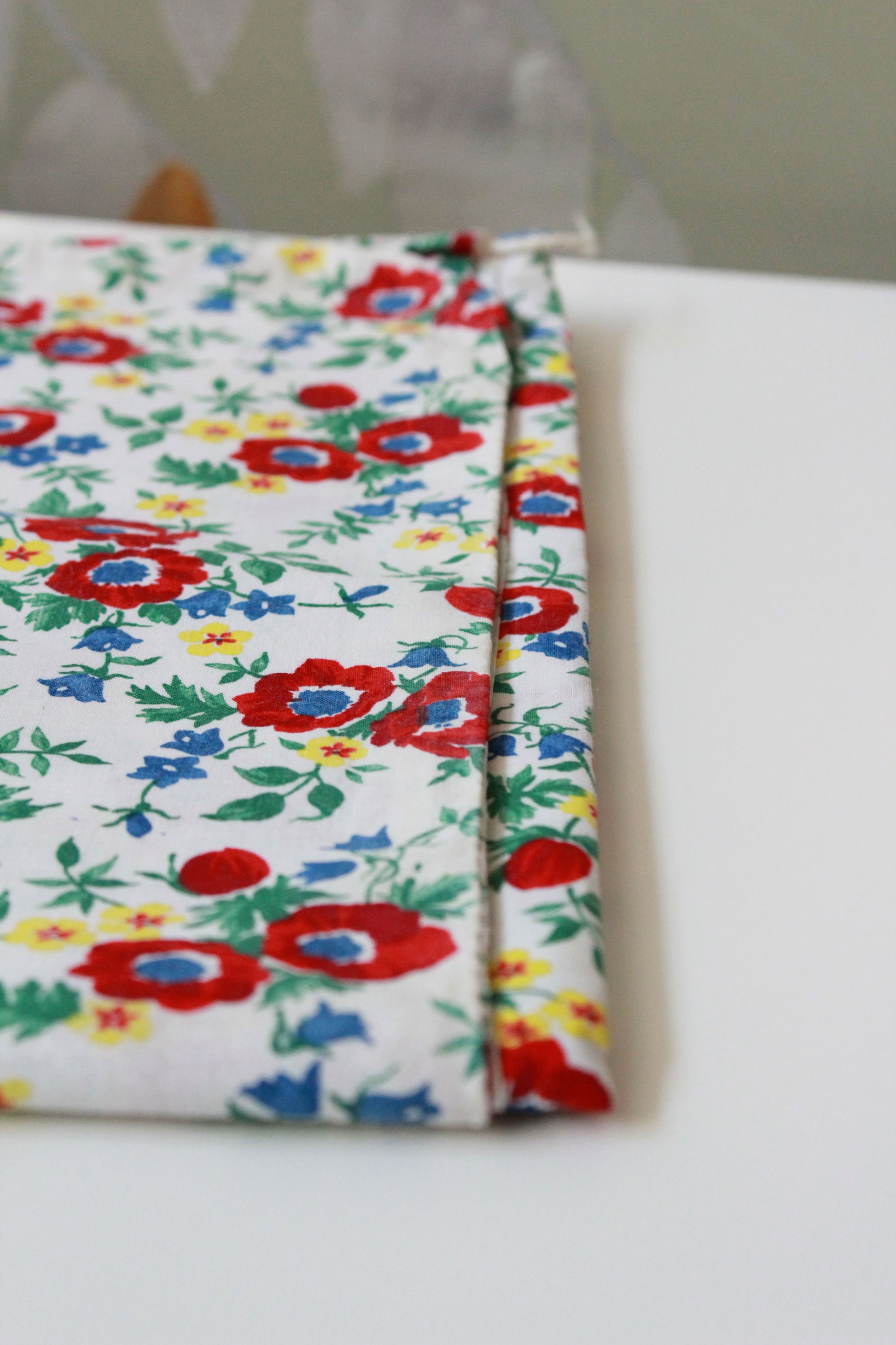 1940s Floral Feedsack Fabric With Red Flowers, Green, Blue And Yellow Details, 1940 Summer Fabric