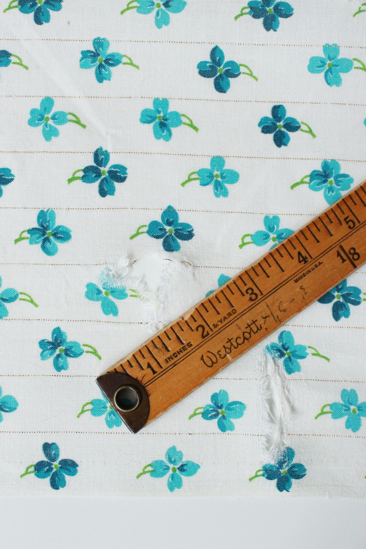 1950s Vintage Floral Feedsack, With Blue flowers and Gold Pinstripe, Vintage Summer Fabric