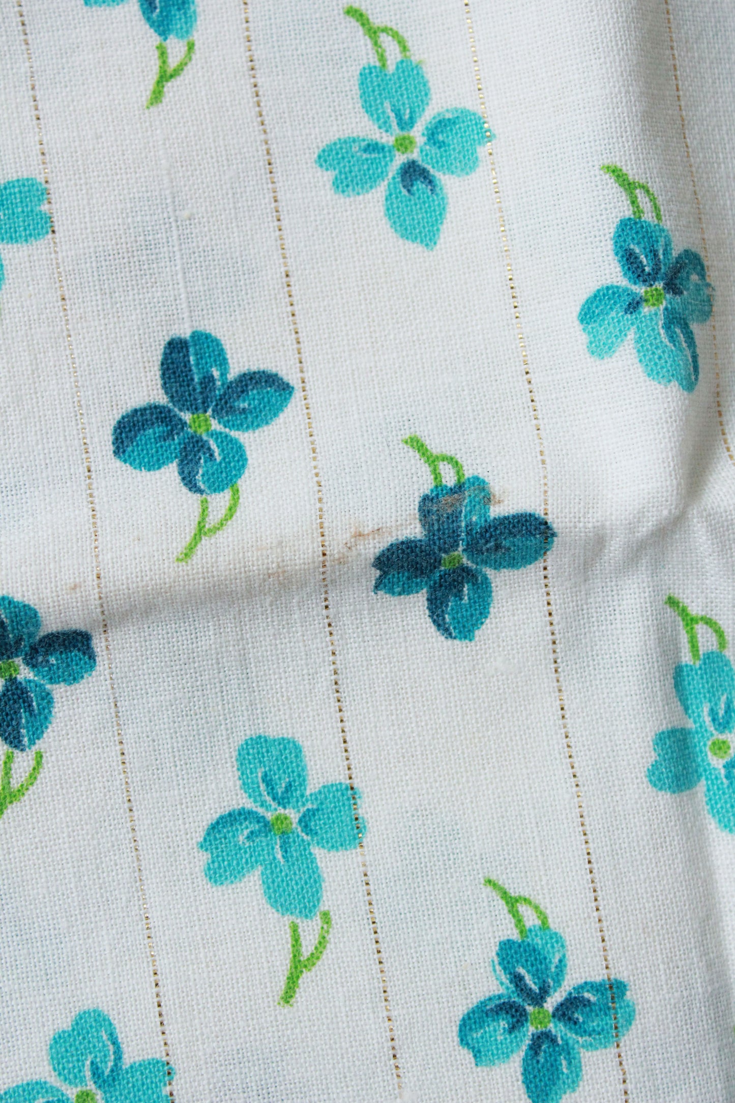 1950s Vintage Floral Feedsack, With Blue flowers and Gold Pinstripe, Vintage Summer Fabric