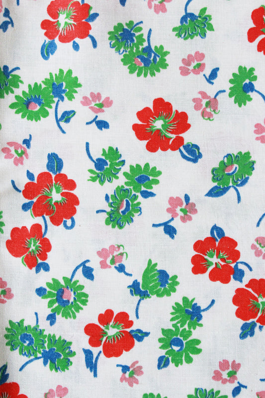 1940s Floral Feedsack, Coral and Bright Green Flowers, Vintage Flower Fabric